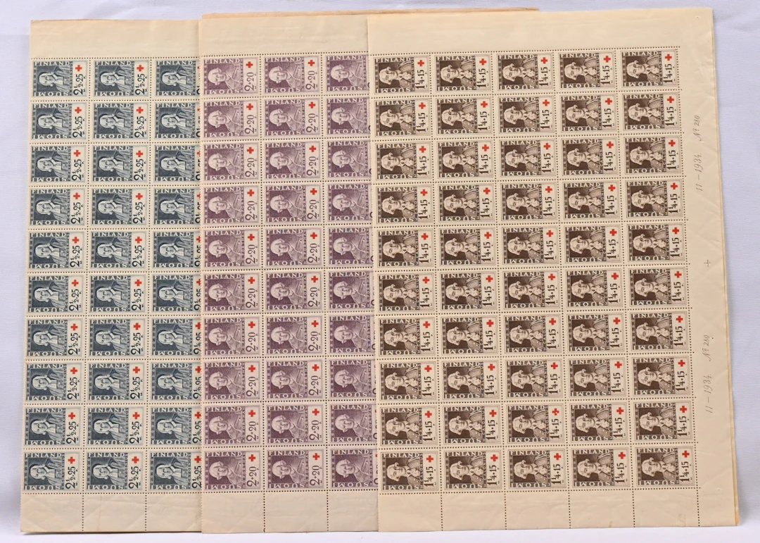1935 Red Cross sheet set (3 x 100).