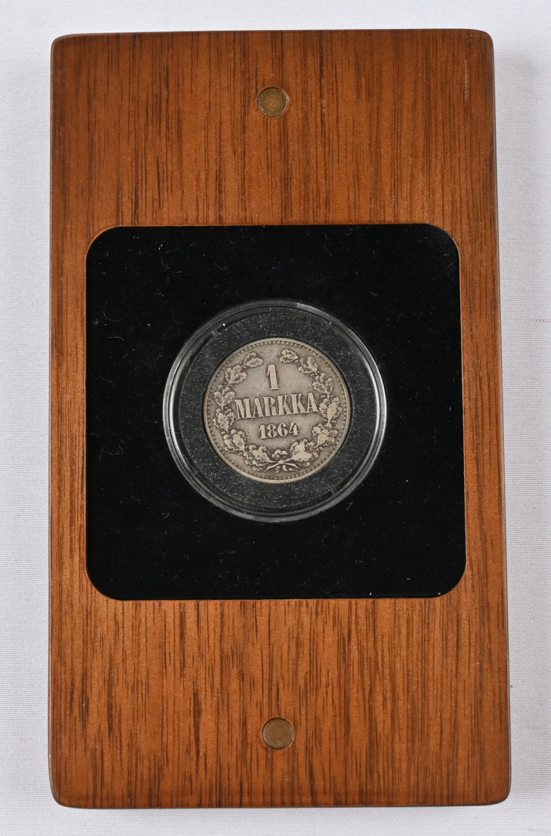 1864 1 markka silver in a Moneta box.