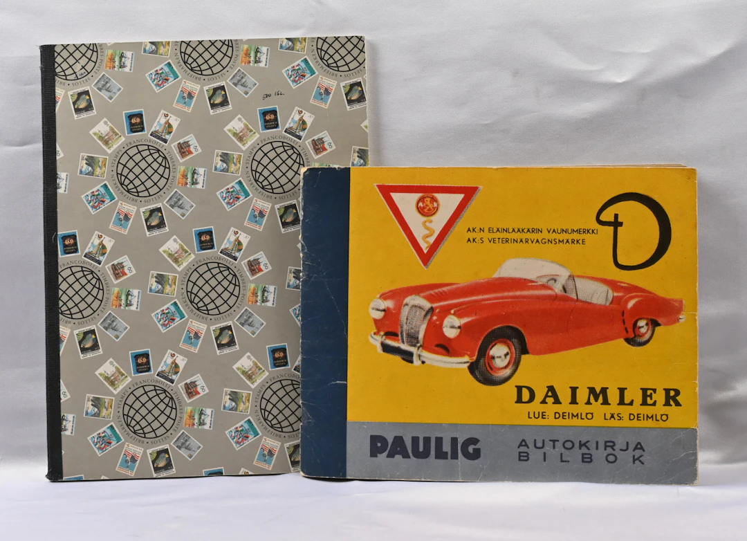 Paulig car book containing 176 coffee package pictures mostly in fine
