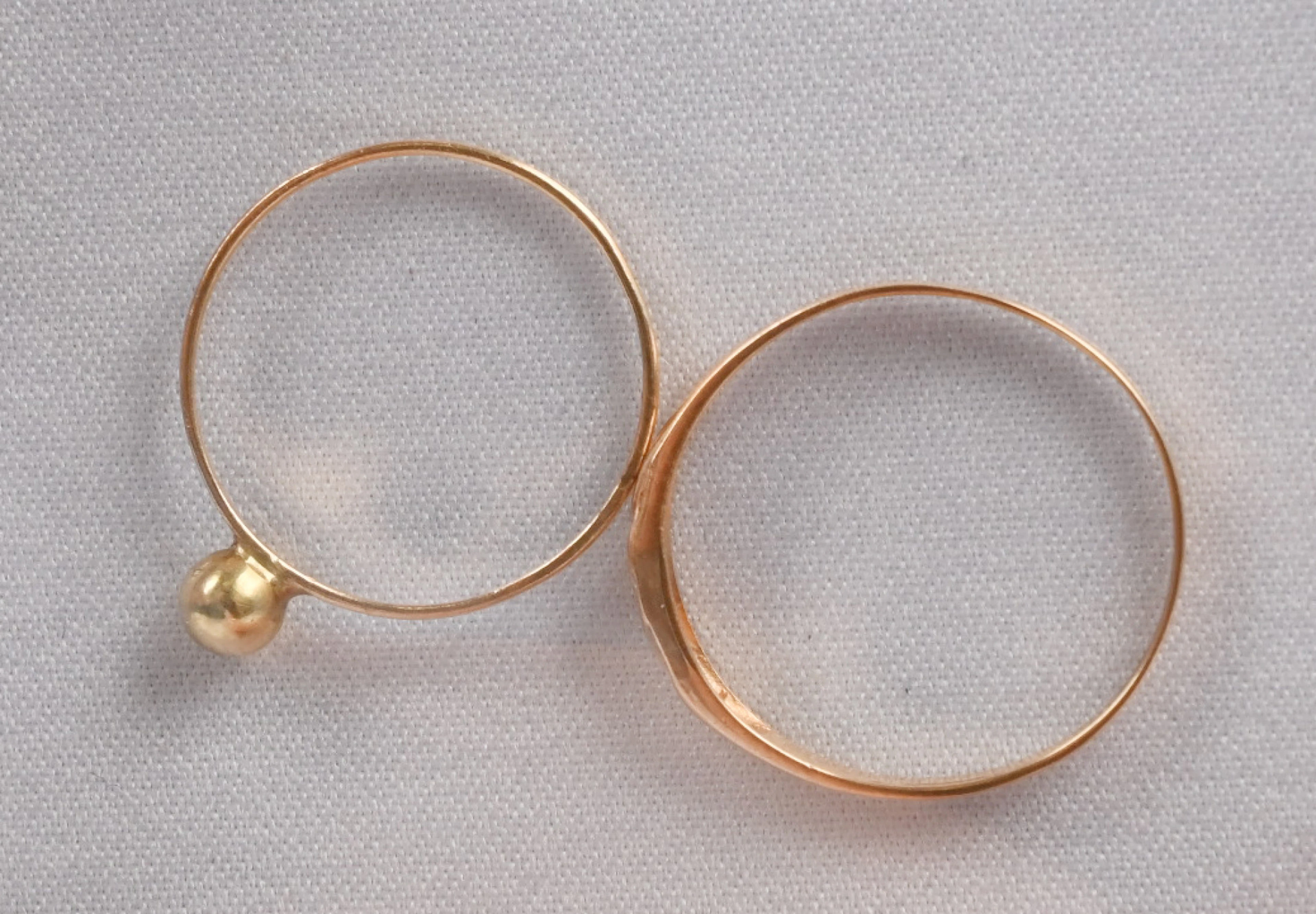 Rings two different, gold (585) approximately 1.6g.