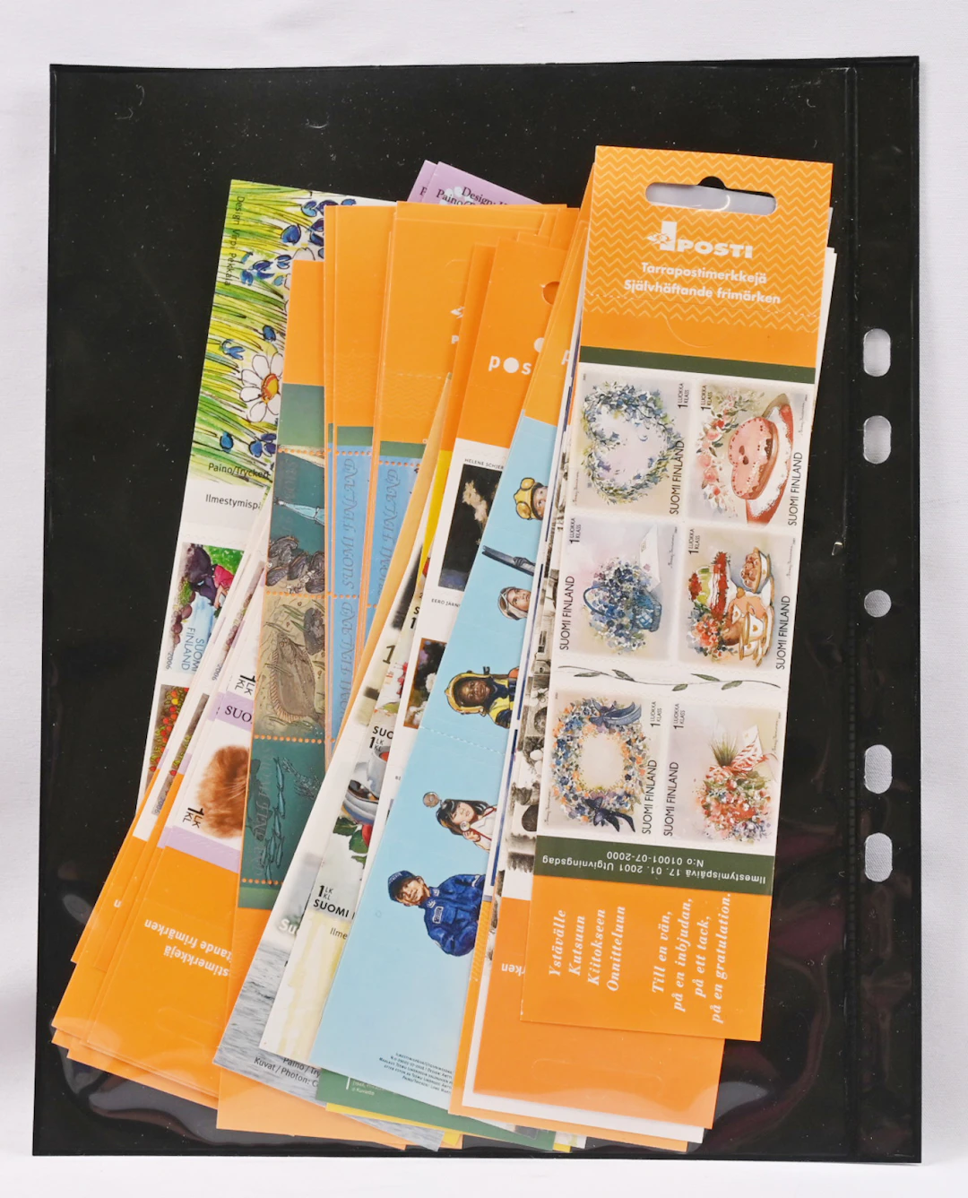 Booklets, fine MNH ** selection containing approximately 200 forever stamps!