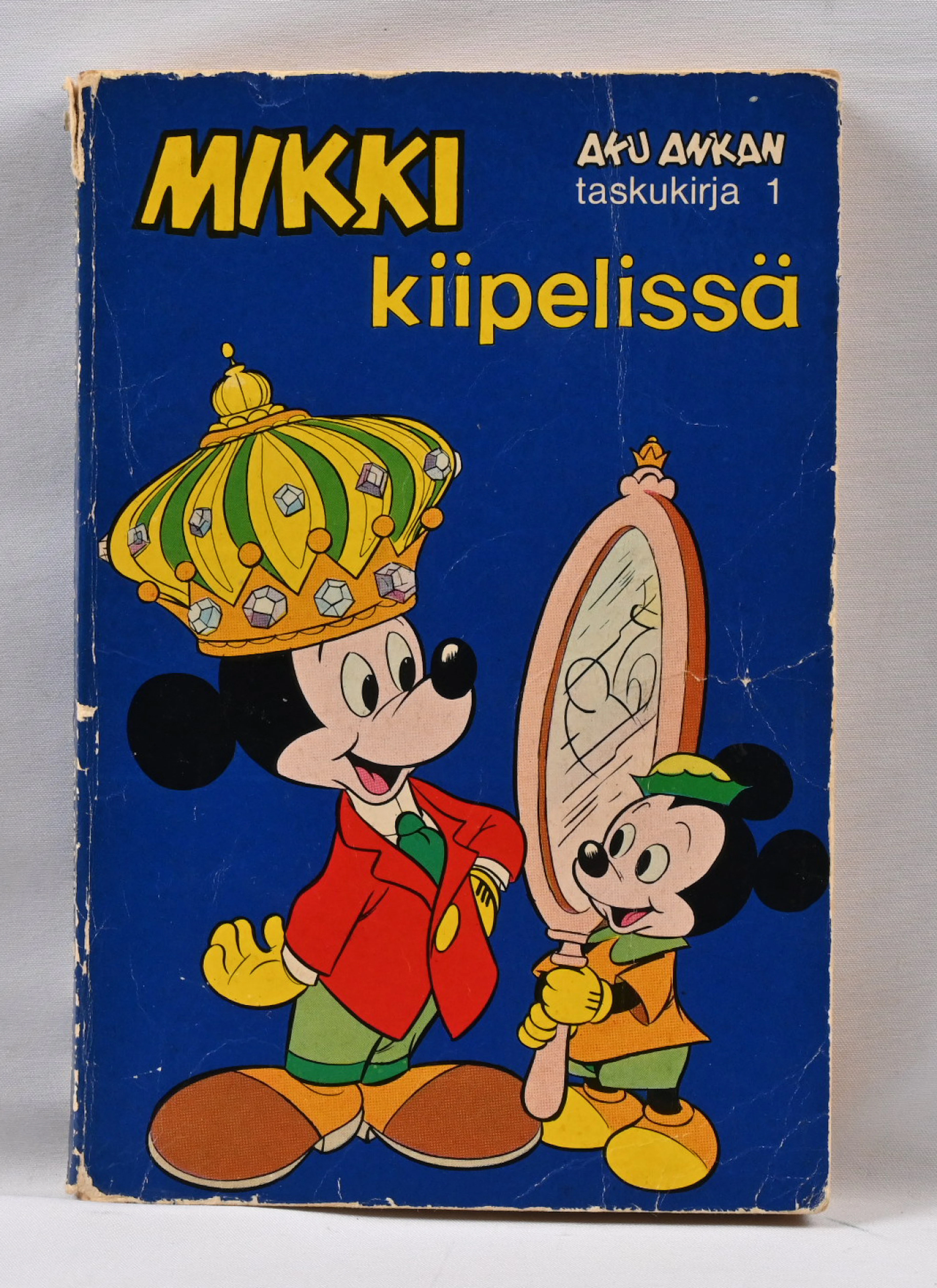 "Aku Ankka" (Finnish Donald Duck) pocket book 1 ("Mikki kiipelissä").