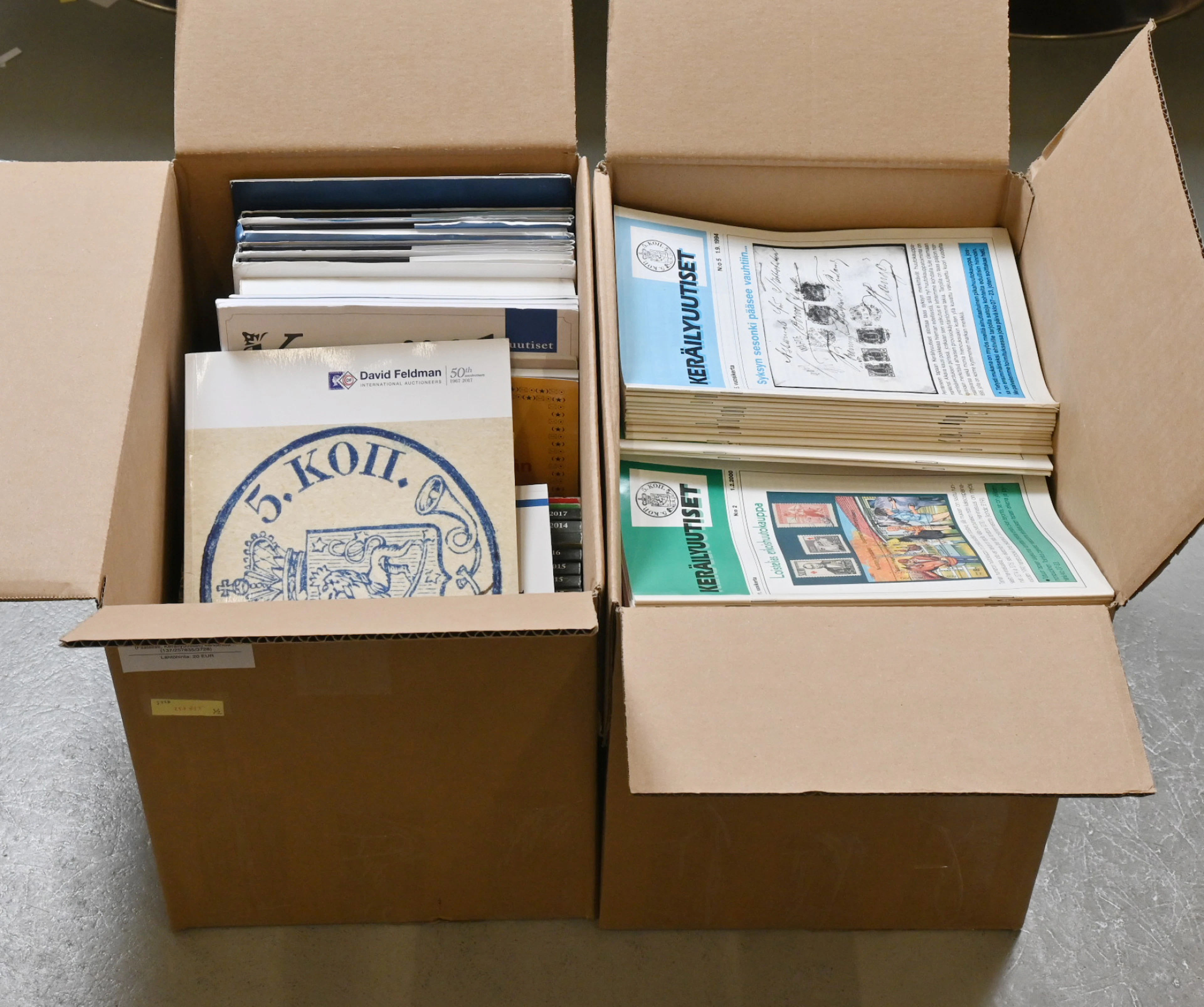 Selection of philatelic literature and magazines (Filatelisti, Keräilyuutiset)