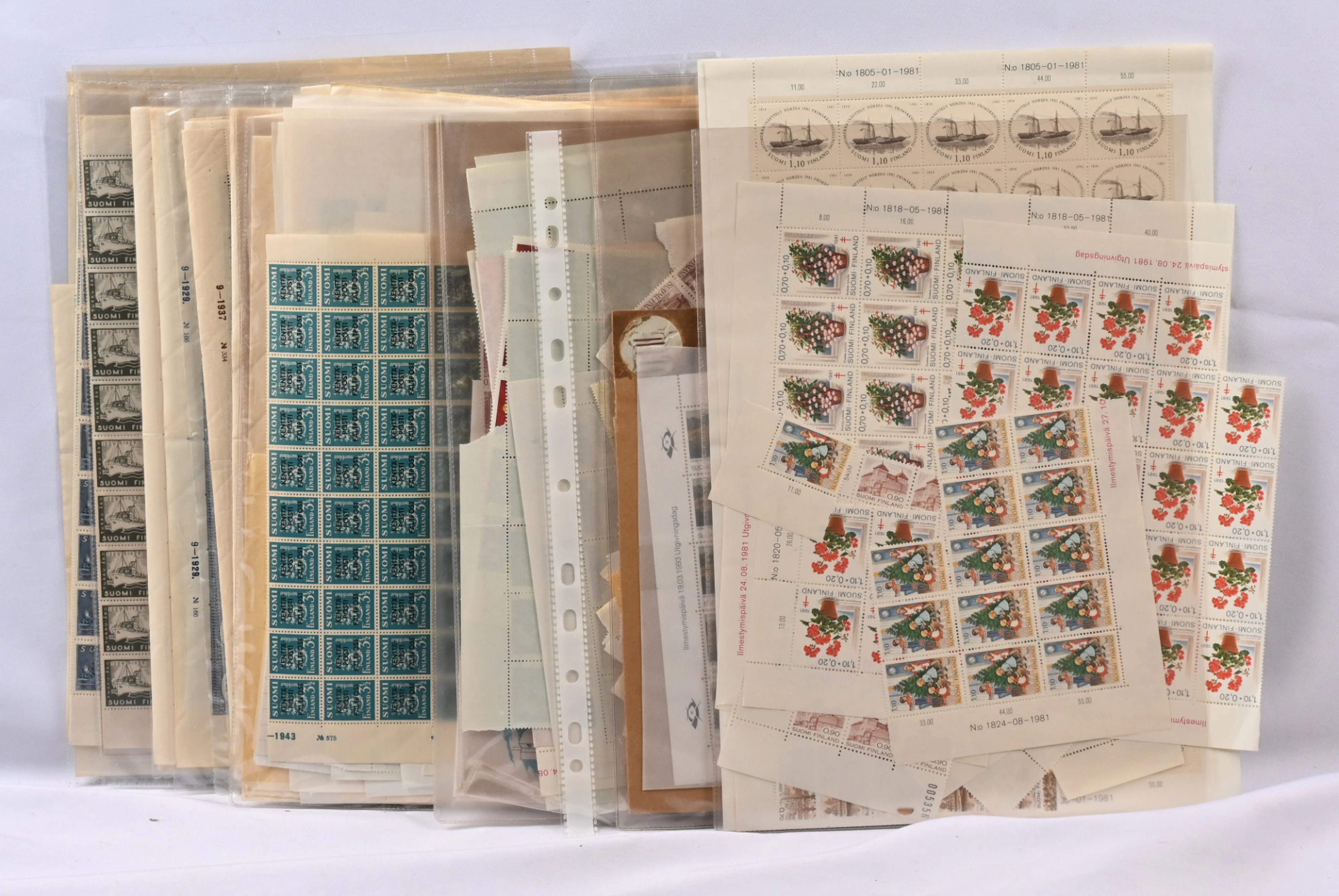 Small selection of sheets and sheet parts starting from issue 1917