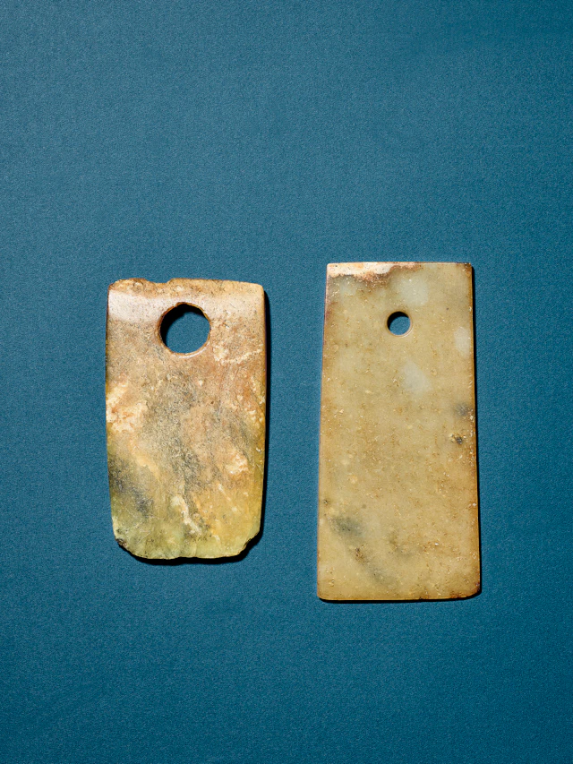 Two Jade Ceremonial Blades, Gui