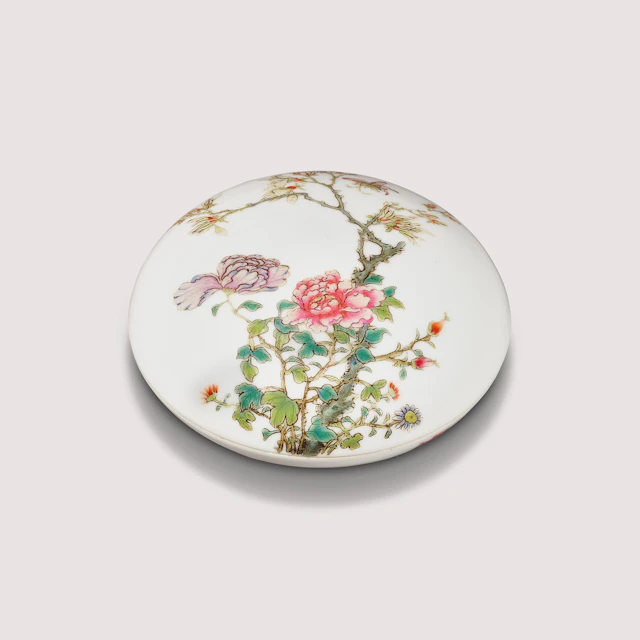 A Fine Famille Rose ‘Butterfly and Flower’ Seal Paste Box and Cover