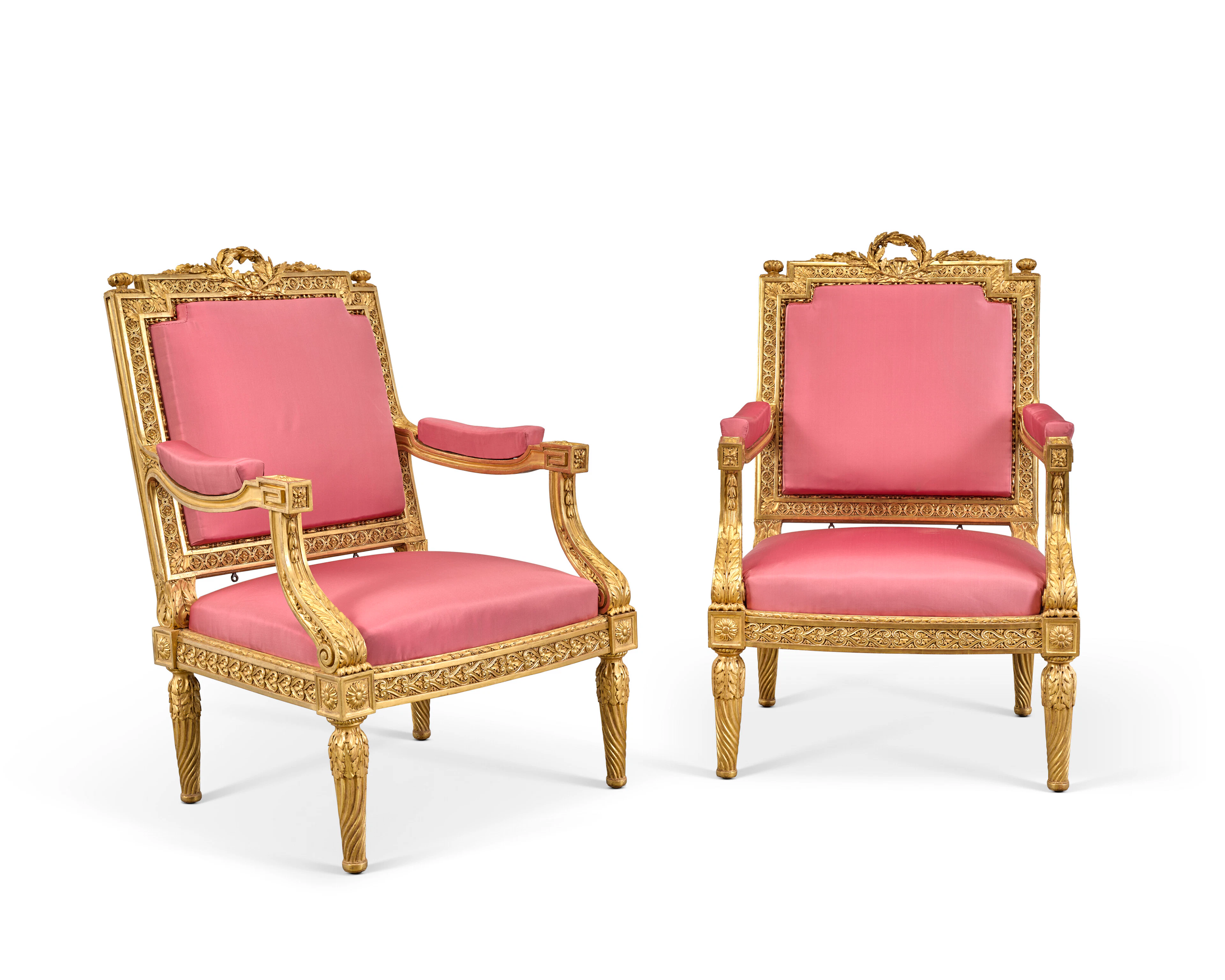 PAIRE DE FAUTEUILS À LA REINE D'EPOQUE LOUIS XVI