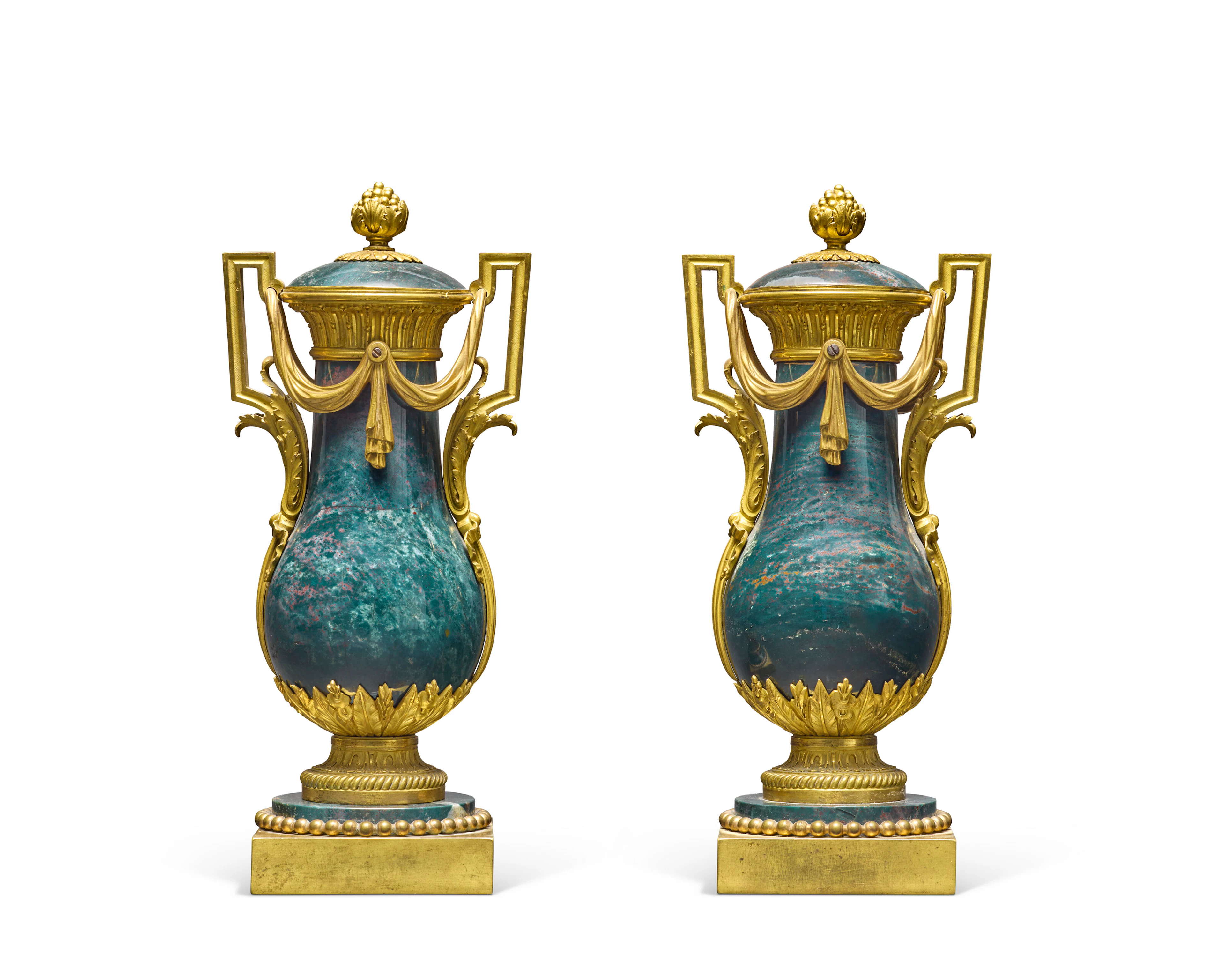 Paire De Vases Couverts D’époque Néoclassique
