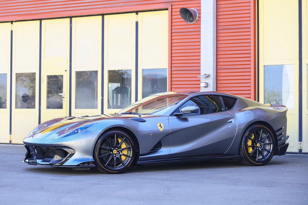 2023 Ferrari 812 Competizione