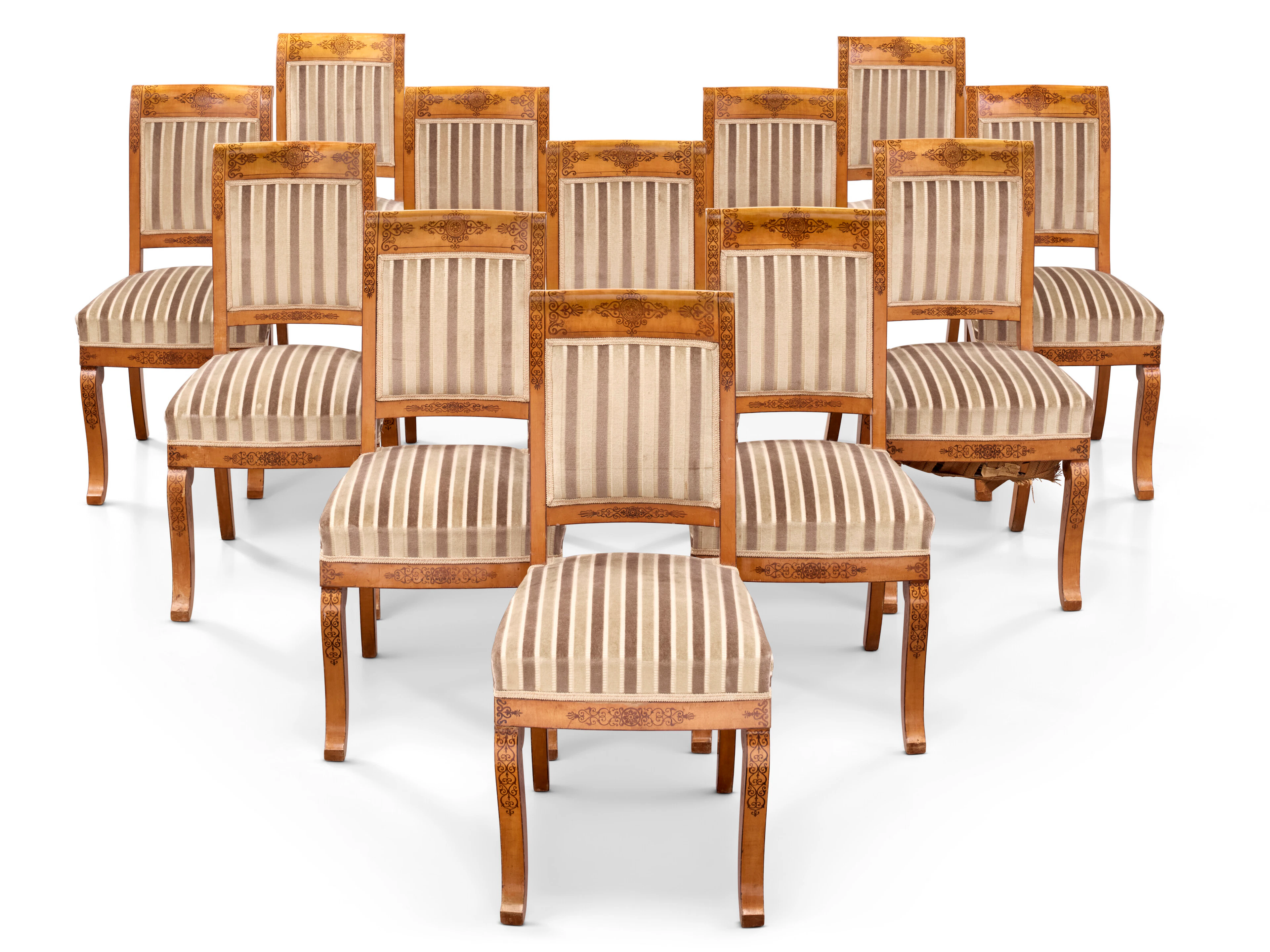 Suite De Douze Chaises Royales De Style Charles X
