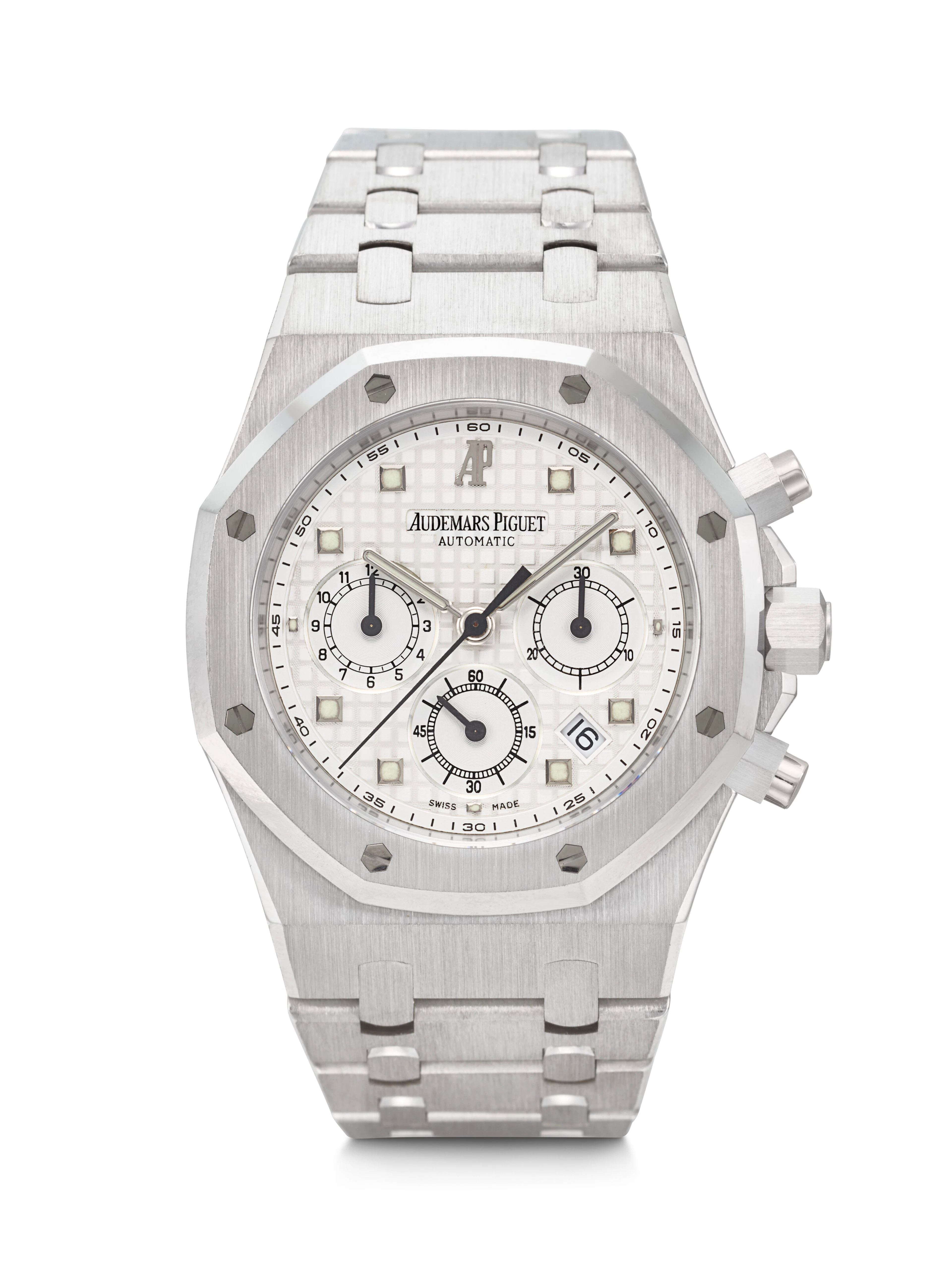 AUDEMARS PIGUET. A SPORTY 18K WHITE GOLD AUTOMATIC CHRONOGRAPH WRISTWATCH