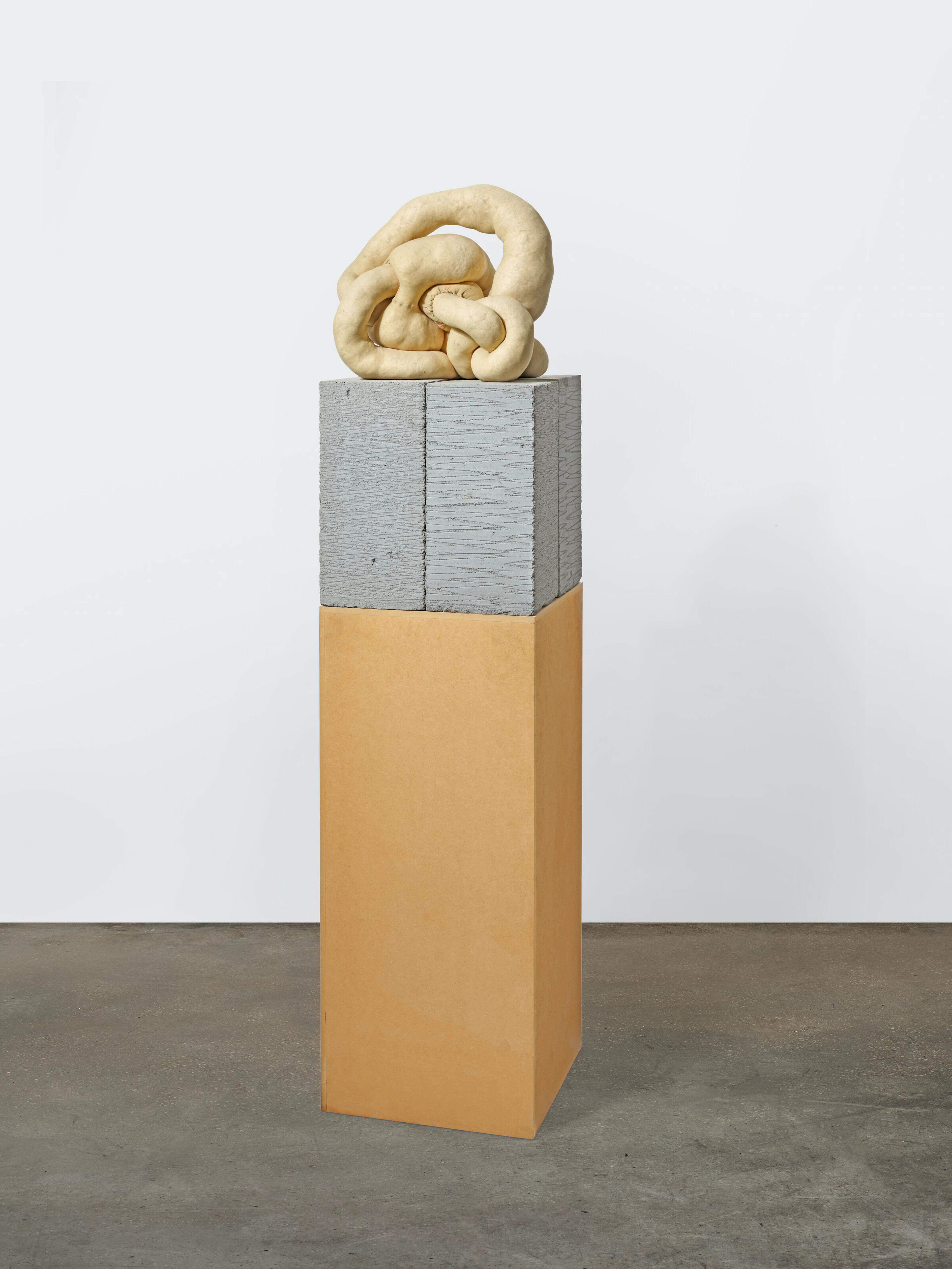 SARAH LUCAS (B. 1962)