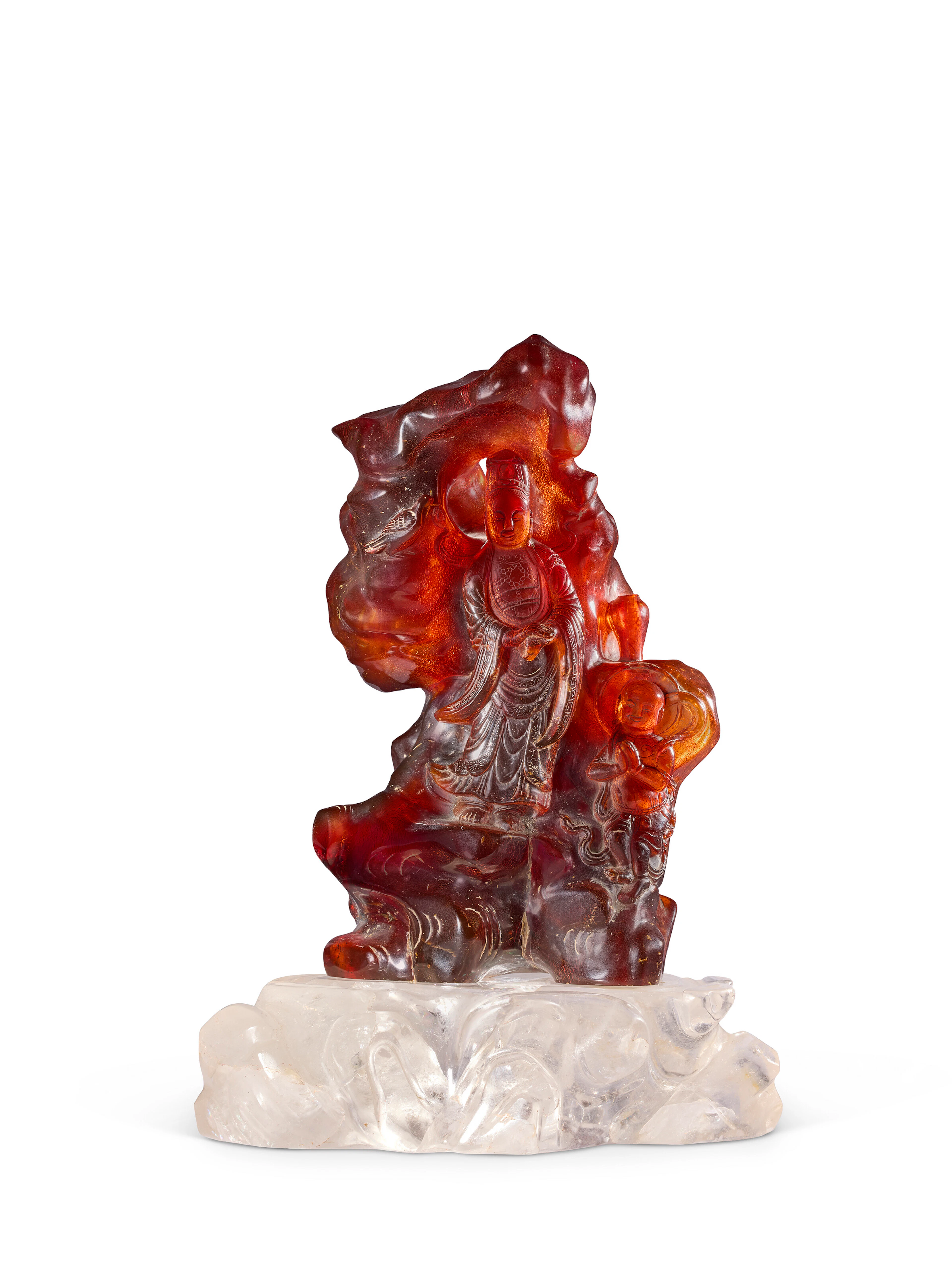 GROUPE DE GUANYIN ET ENFANT DANS UNE GROTTE EN AMBRE