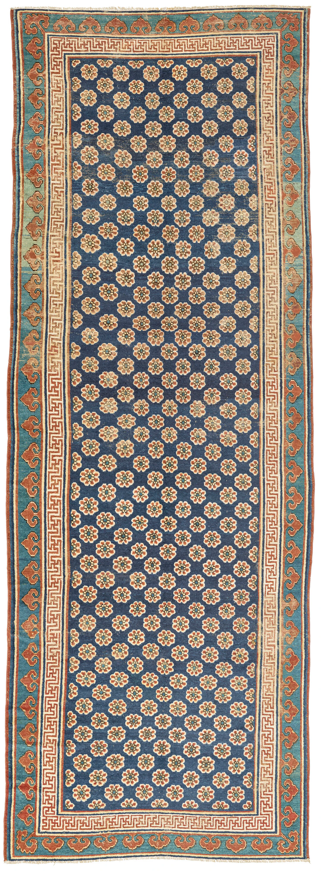 A Kansu Gallery Carpet