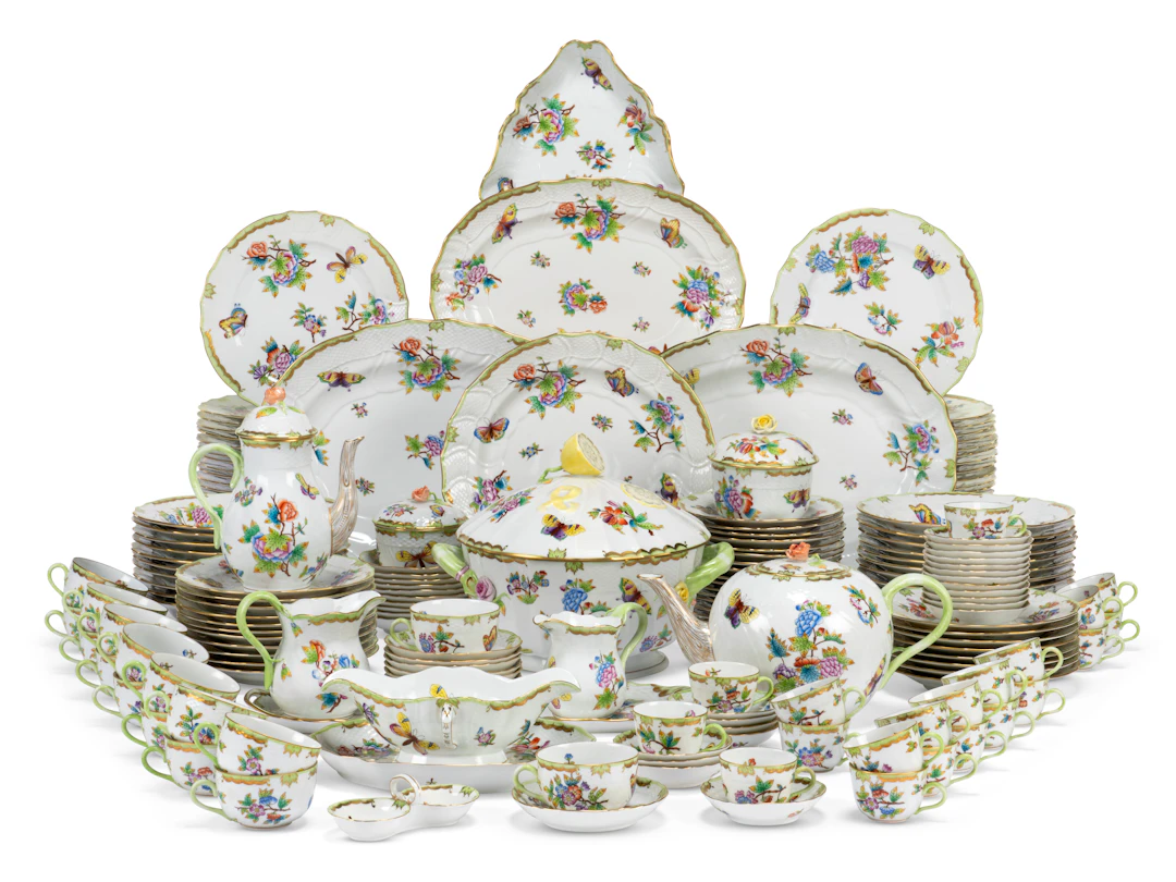 A Herend Porcelain Queen Victoria Pattern Part Table-Service