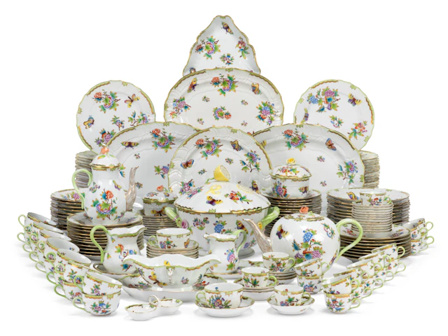 A Herend Porcelain Queen Victoria Pattern Part Table-Service