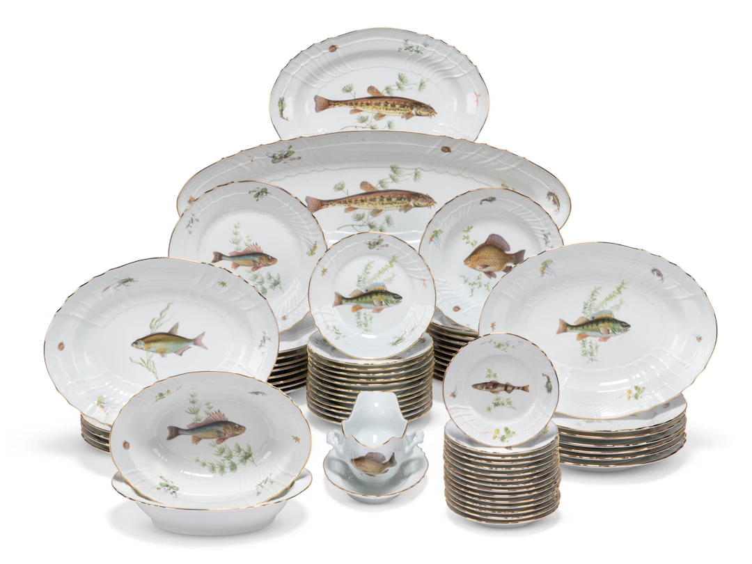 A Richard Ginori Porcelain 'Fish' Pattern Part Dinner-Service