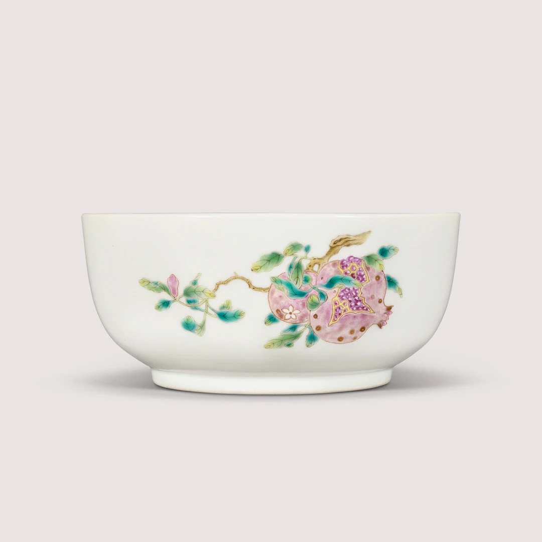 A Fine Famille Rose ‘Sanduo’ Bowl