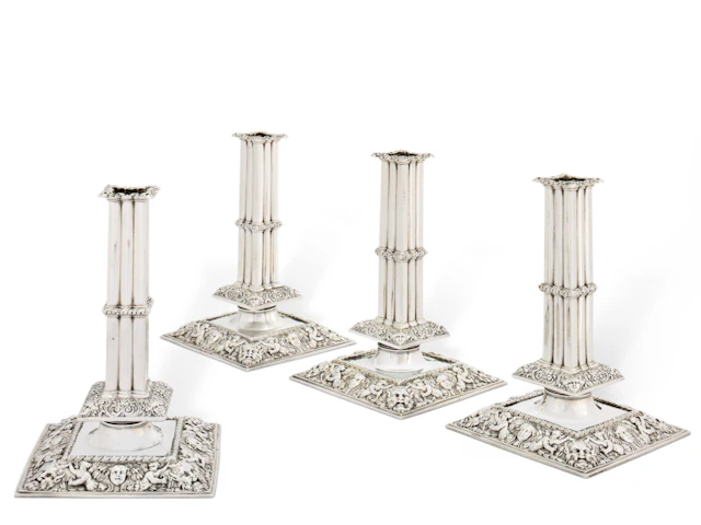 Suite De Quatre Flambeaux En Argent D'époque Louis Xiv