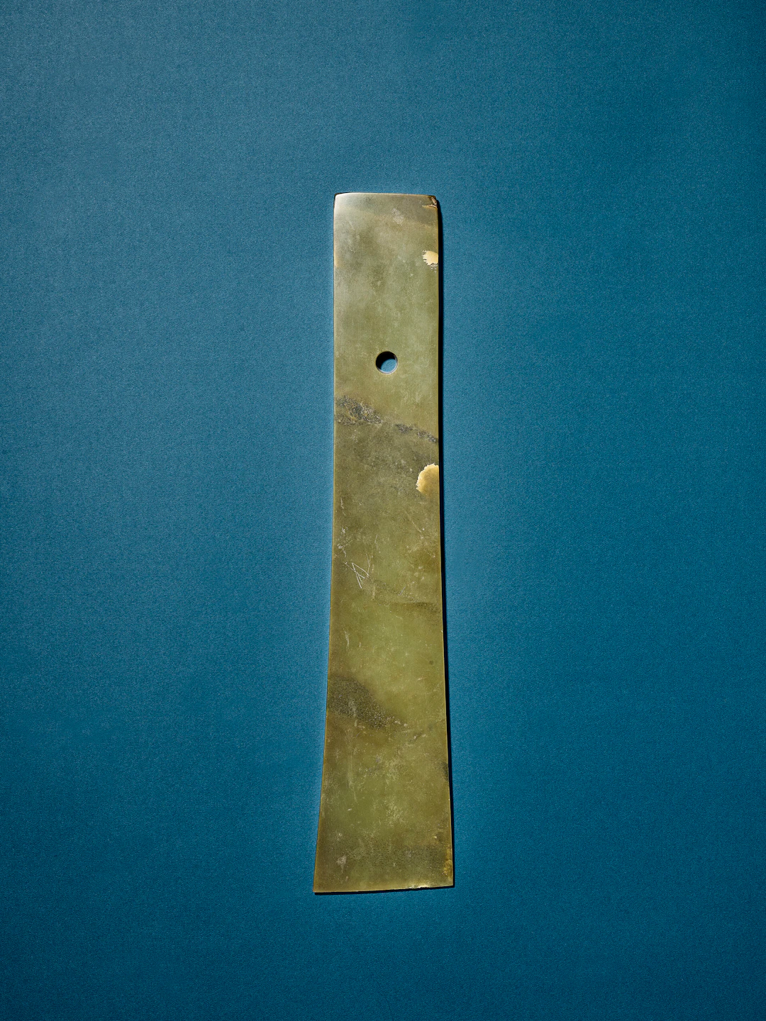 A Jade Ceremonial Blade, Gui