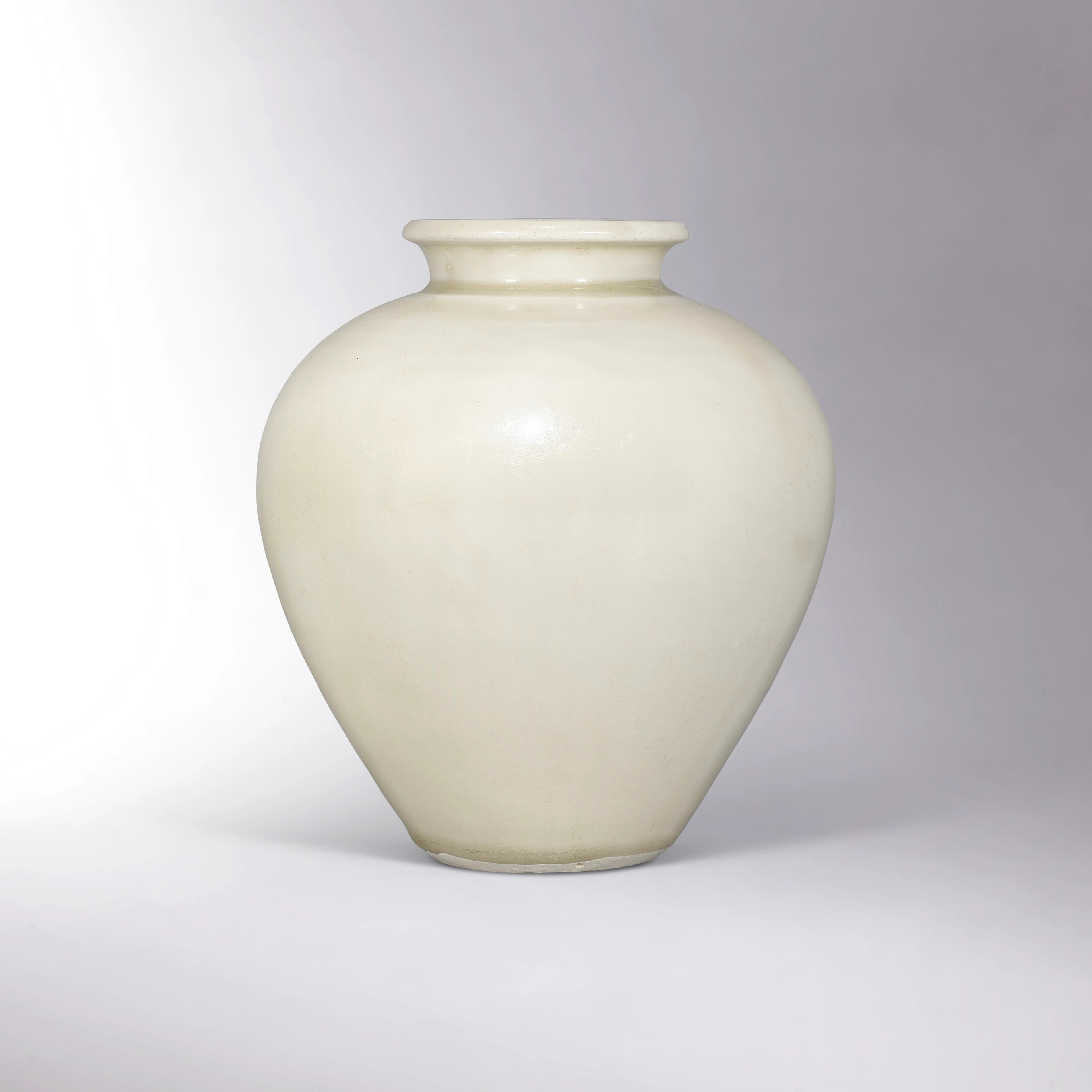 A RARE INSCRIBED XING WHITE-GLAZED ' YING ' JAR