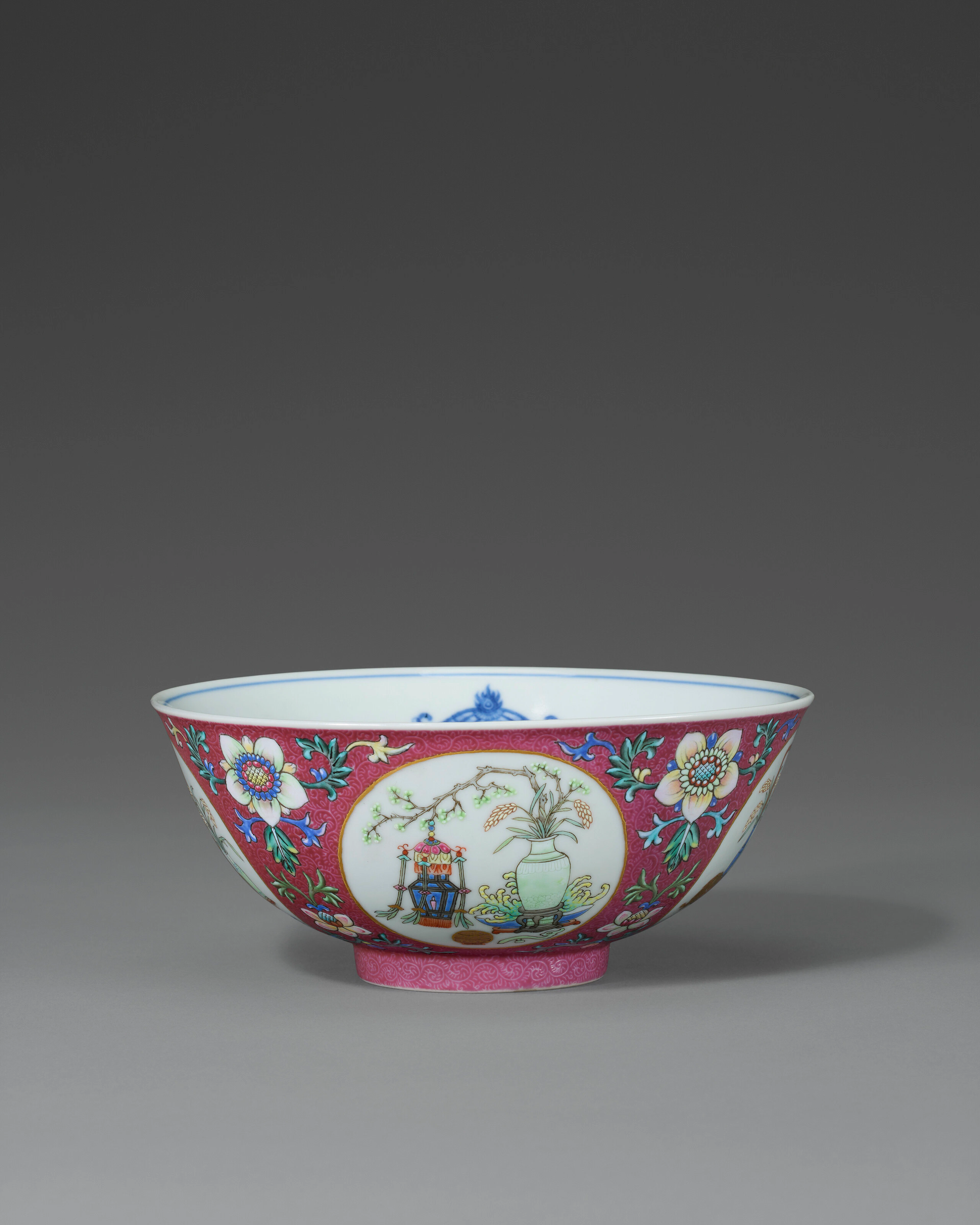 A Famille Rose Ruby-Ground Sgraffiato 'Medallion' Bowl
