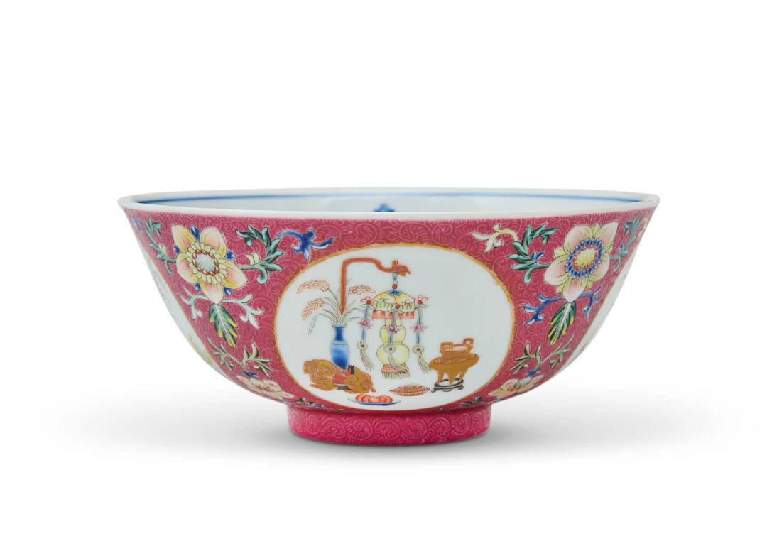 A Famille Rose Sgraffiato Ruby-Ground 'Medallion' Bowl