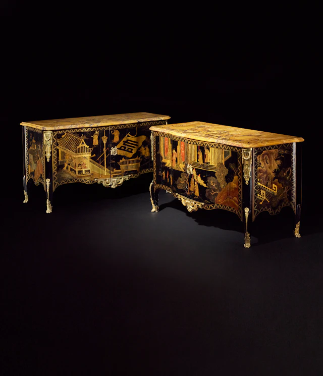 Paire De Commodes D'époque Transition