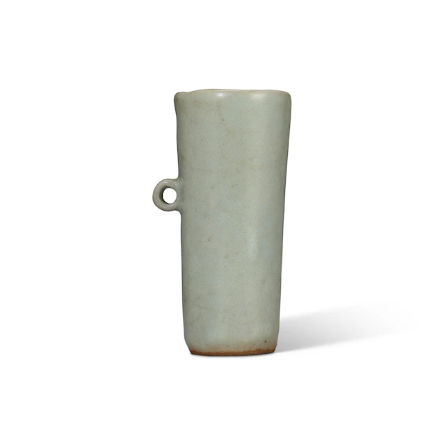 A Rare Longquan Celadon Guan -Type Bird Feeder
