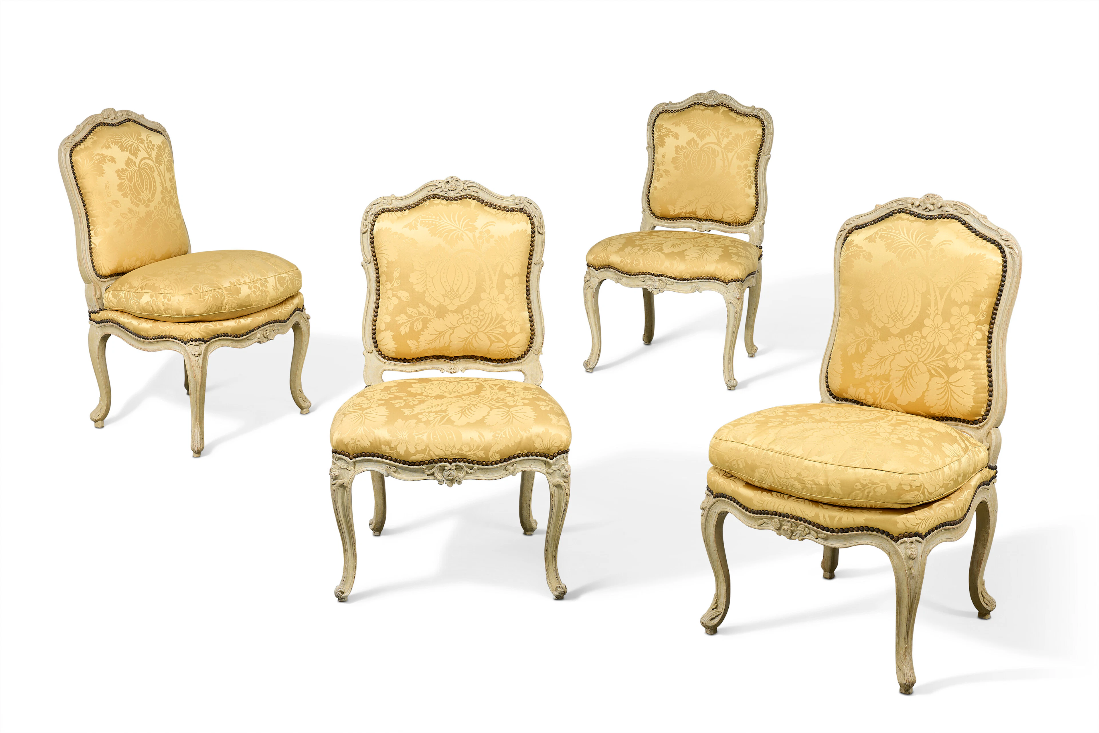 Deux Paires De Chaises D'époque Louis Xv