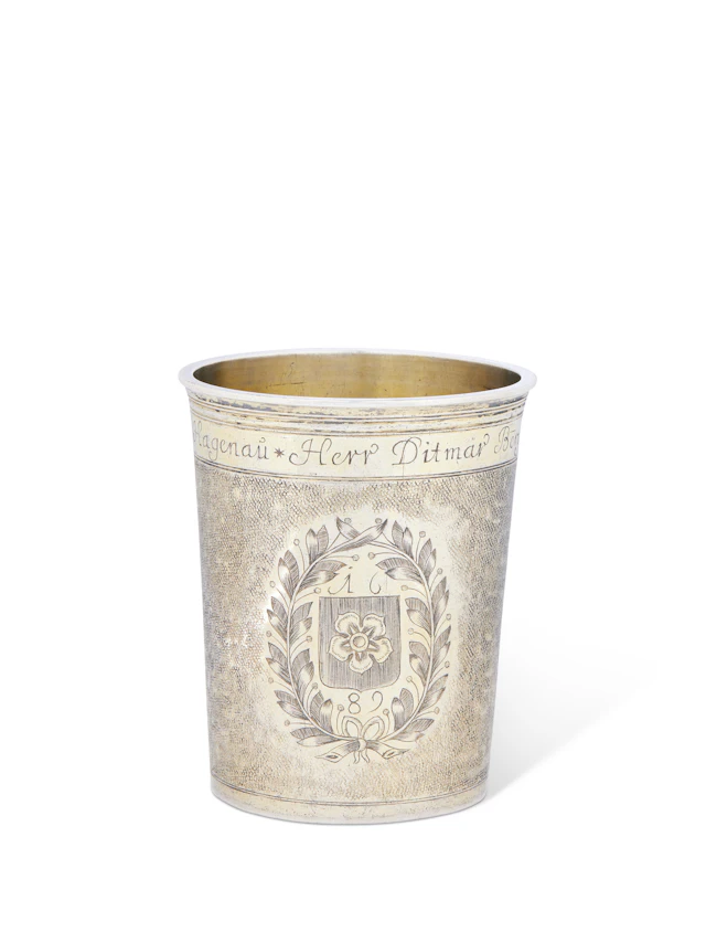 GOBELET DE MAGISTRAT OU RATHSBECHER EN VERMEIL D'ÉPOQUE LOUIS XIV