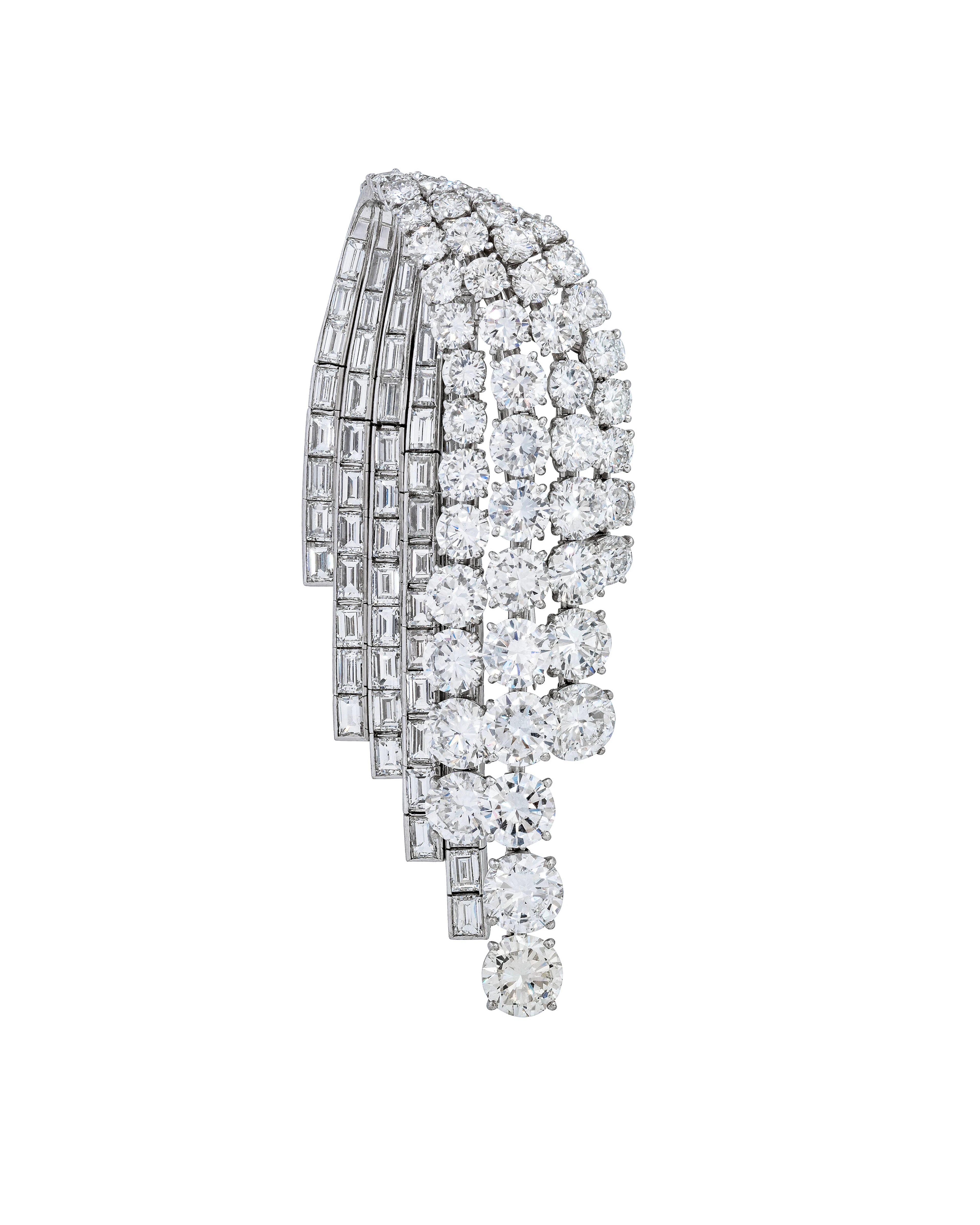 STERLÉ MID-20TH CENTURY DIAMOND BROOCH