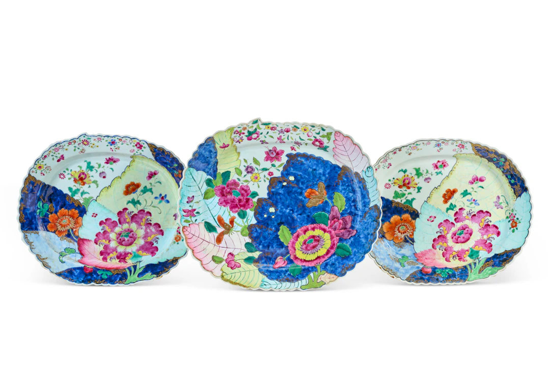 Three Chinese Export Porcelain 'Tobacco Leaf' Platters