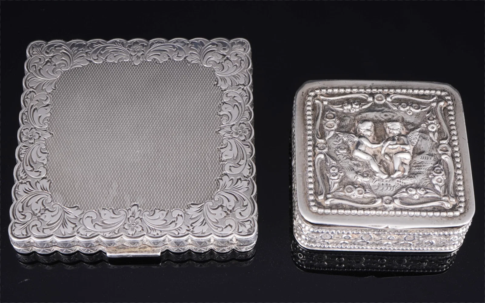 800 - 925 sterling silver pill and powder box