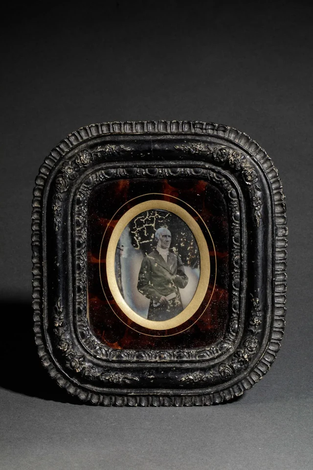 Daguerreotype-style photograph in a Napoleon III frame - Lot 1
