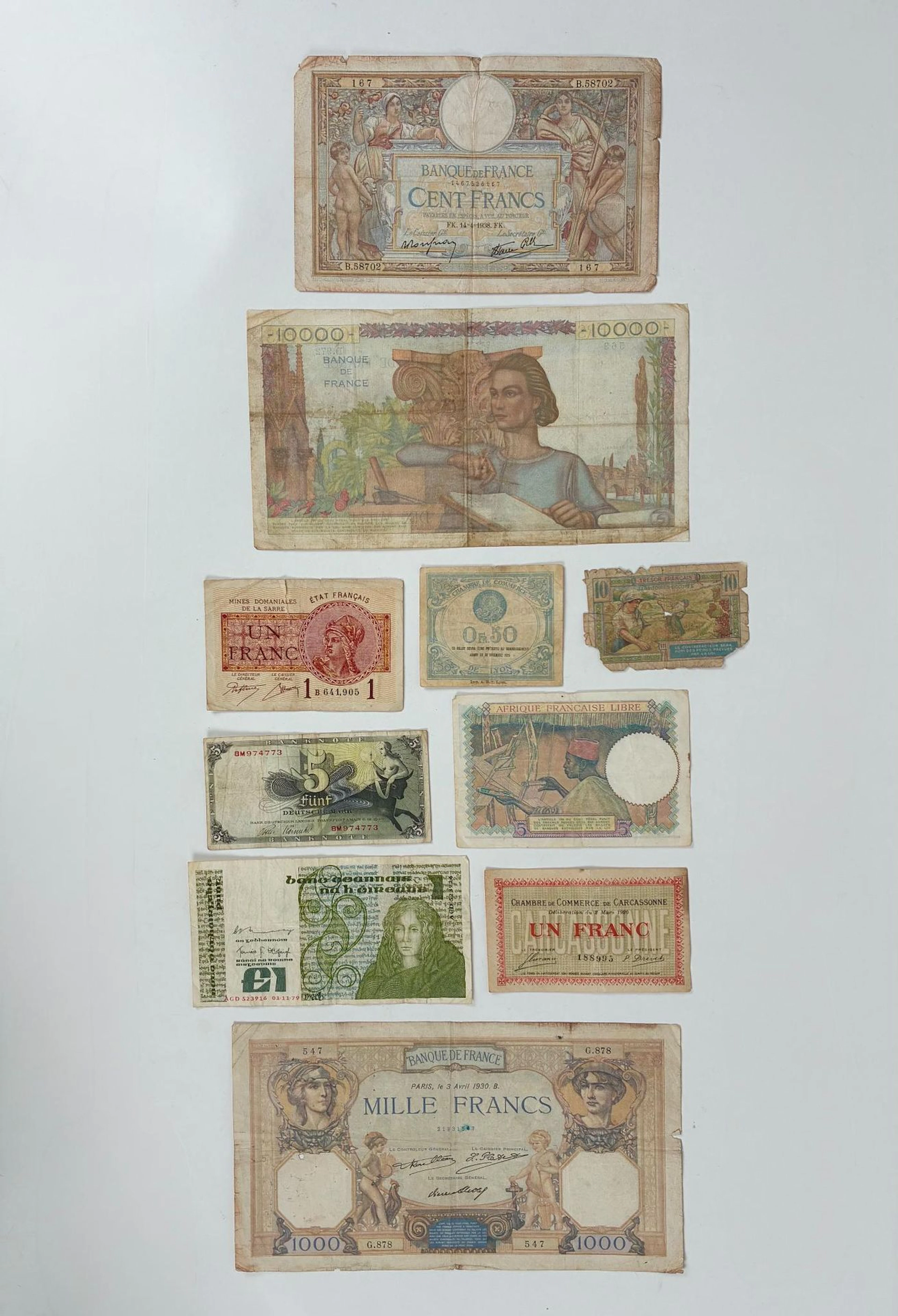 Set of banknotes in Old Francs (pre-1960) comprising - Lot 479