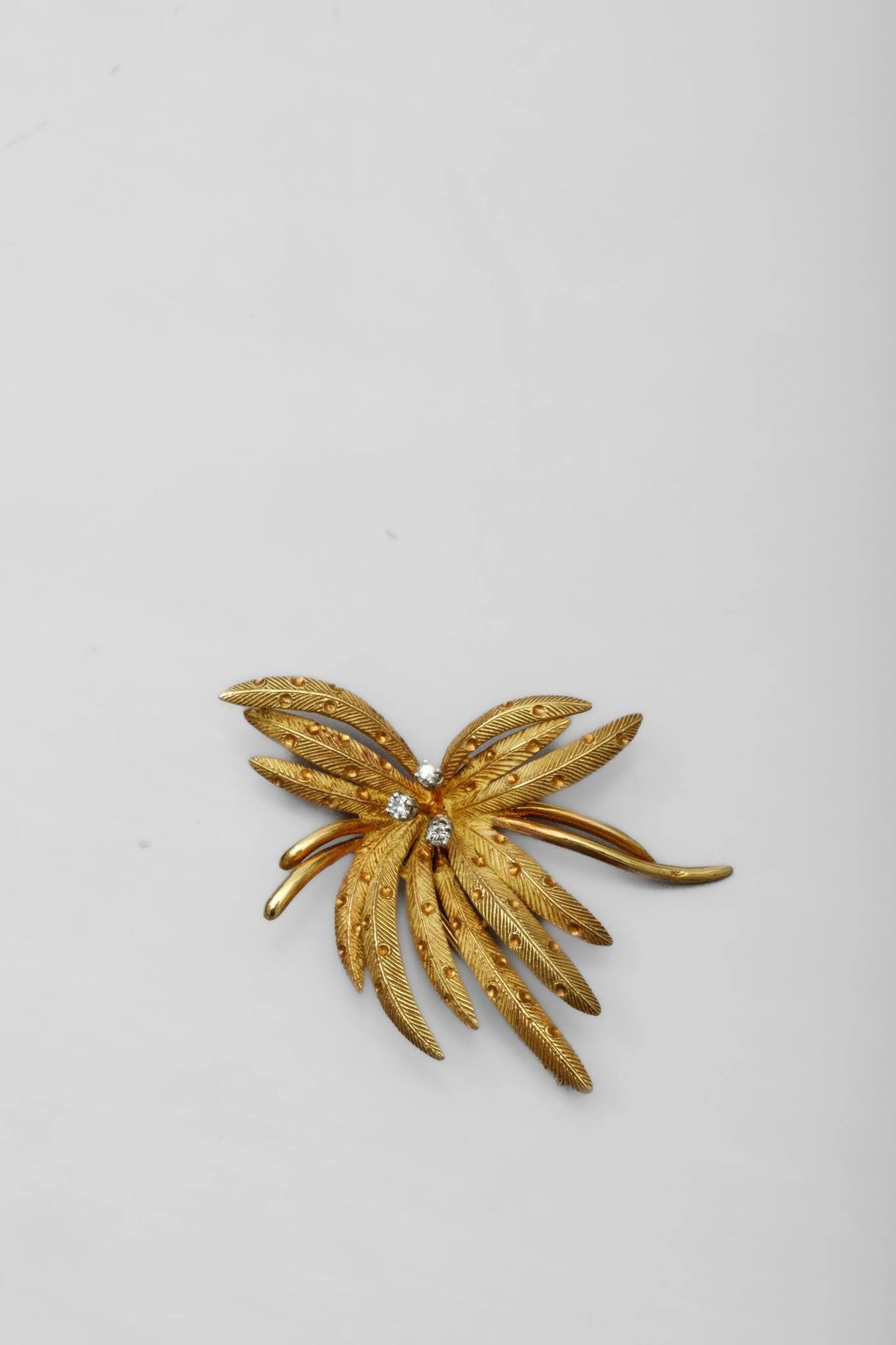 Palm tree brooch in yellow gold 750 thousandths (eagle head - Lot 52