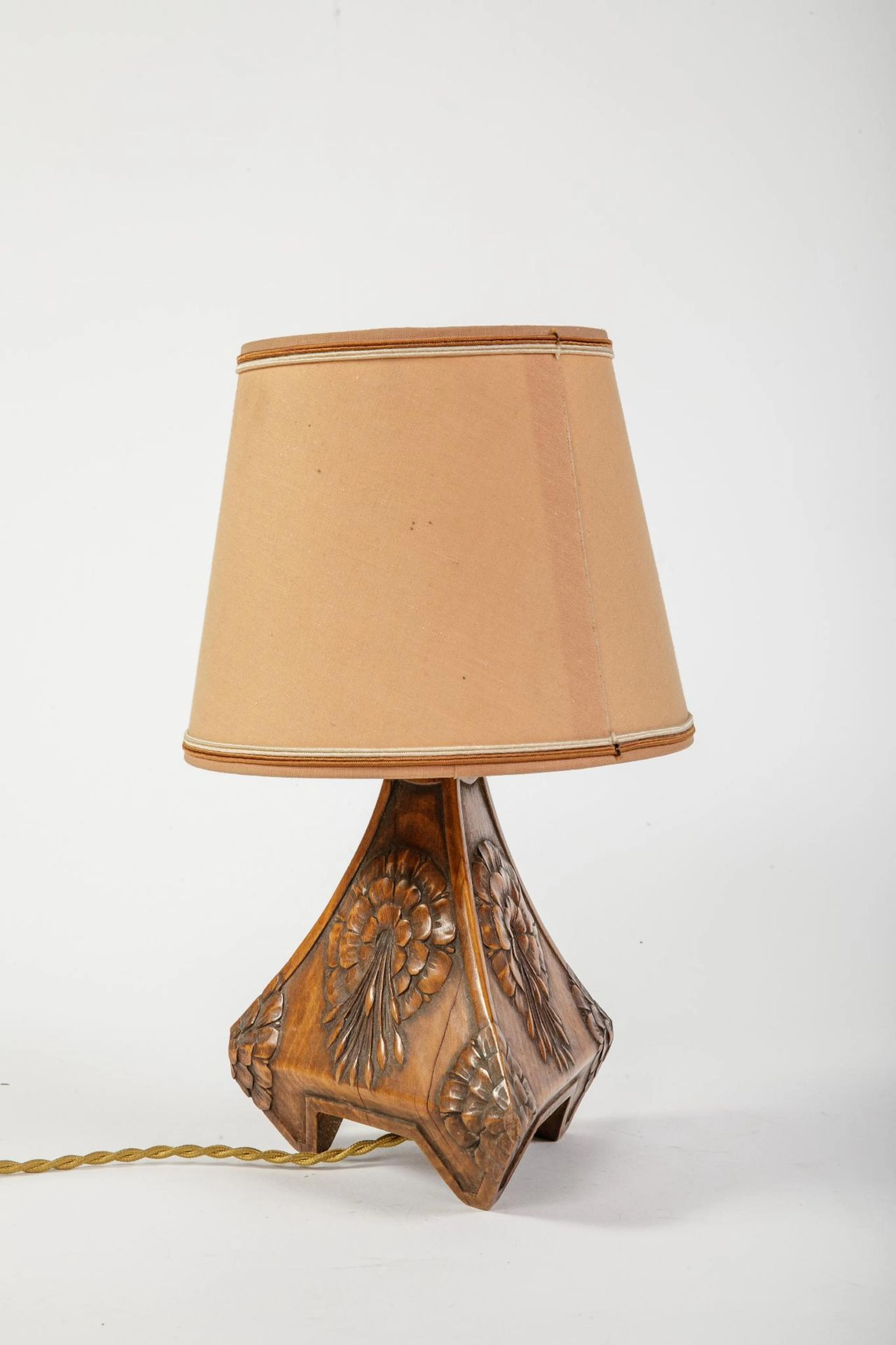 In the style of Albert GILLES - Lot 26