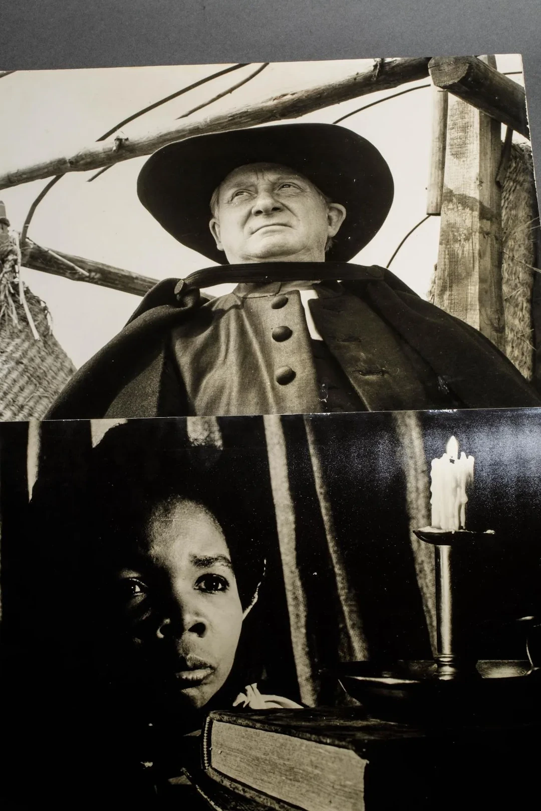A collection of several movie photos - Lot 112