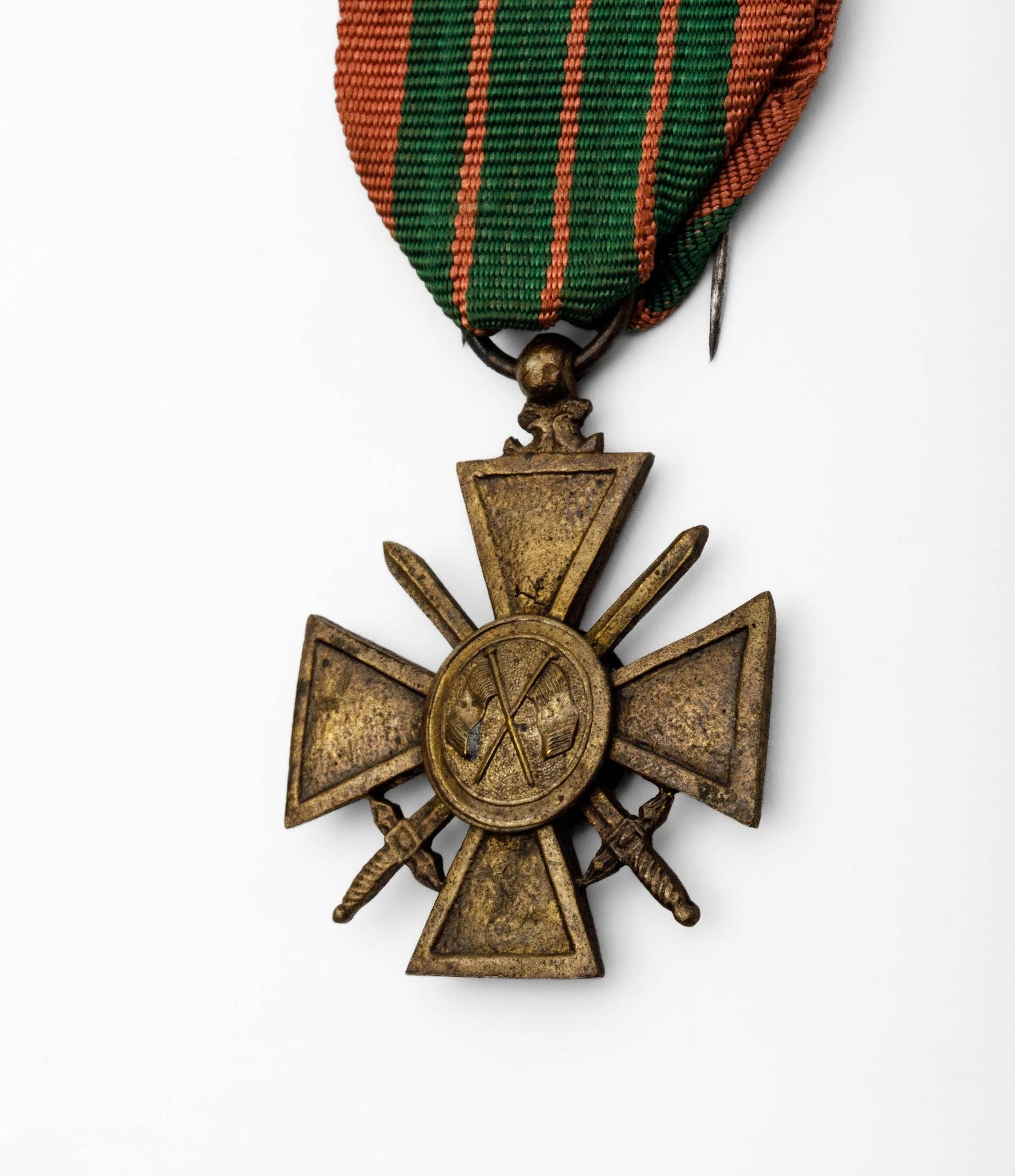 War Cross, known as the General Giraud Army War Cross. - Lot 357