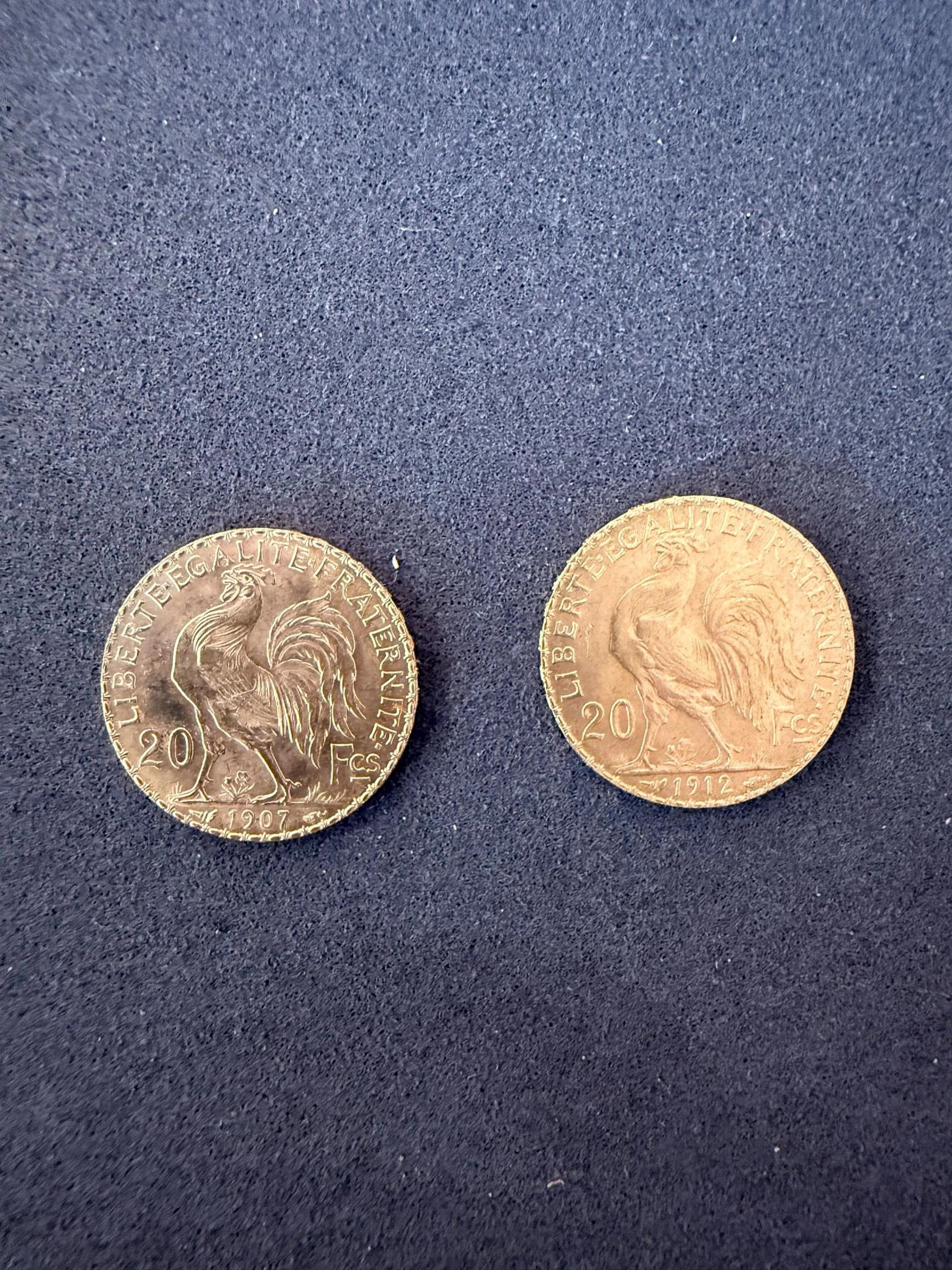Two 20-franc gold coins dated 1907 and 1912 - Lot 6