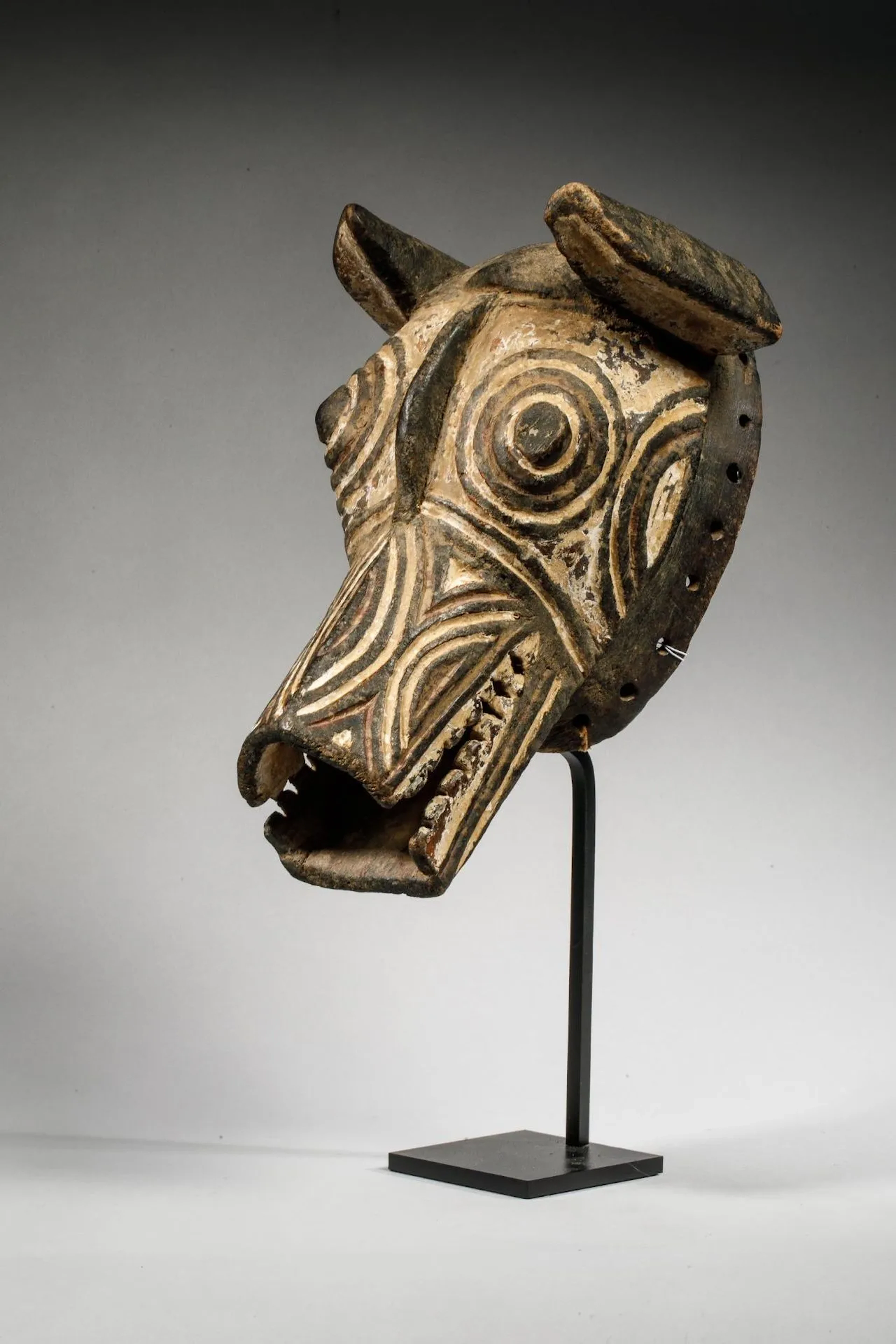 Winiama Gurunsi hyena mask - Burkina Faso - Lot 112