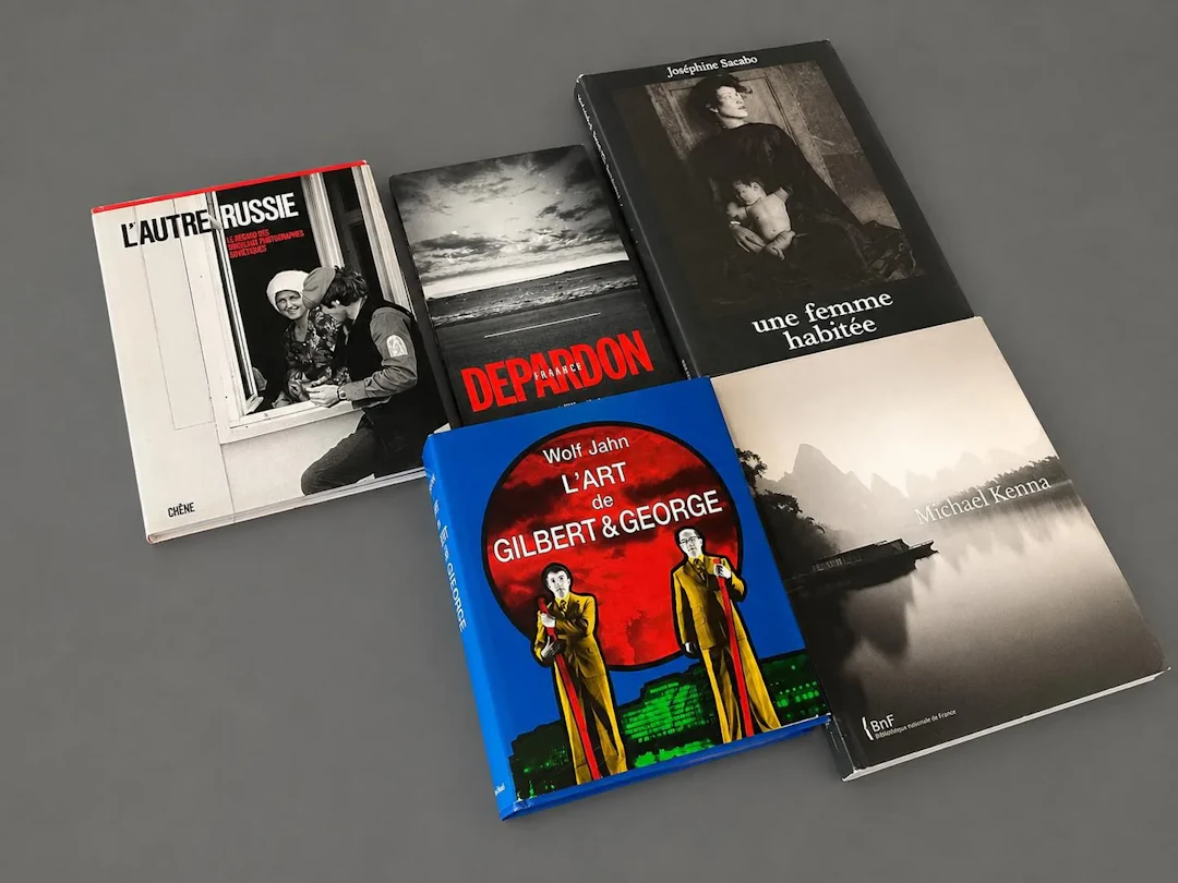 A set of five books on photography. - Lot 100