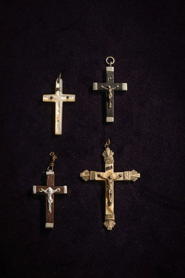 [RELIGIOSA] - Lot 32