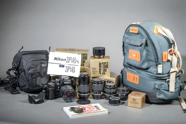 Nikon photography kit. - Lot 80