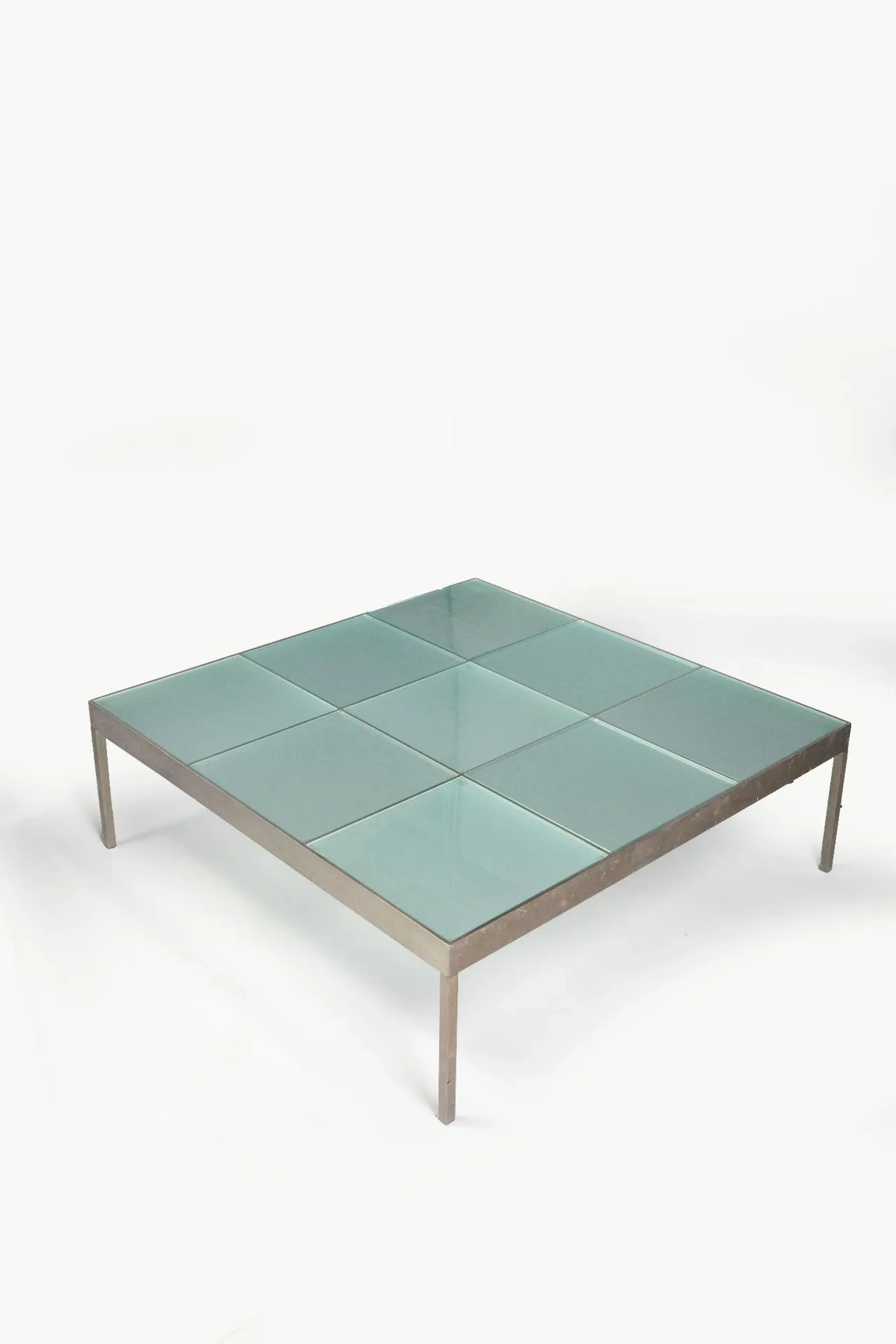 Ligne Roset publisher - Lot 208