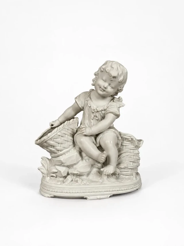 In the style of the Sèvres manufactory - Lot 55