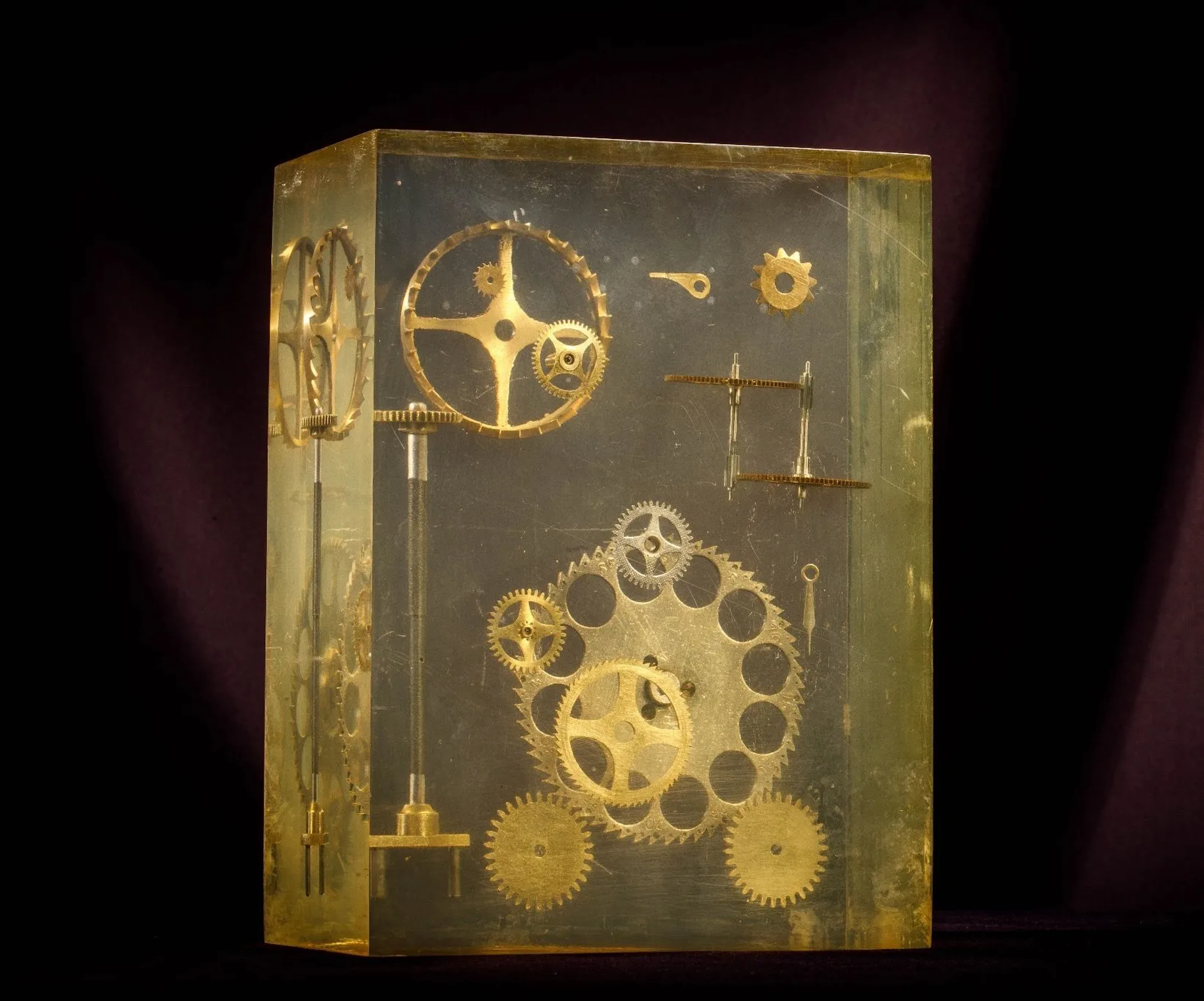 [ARTIFICIALIA] - Lot 228