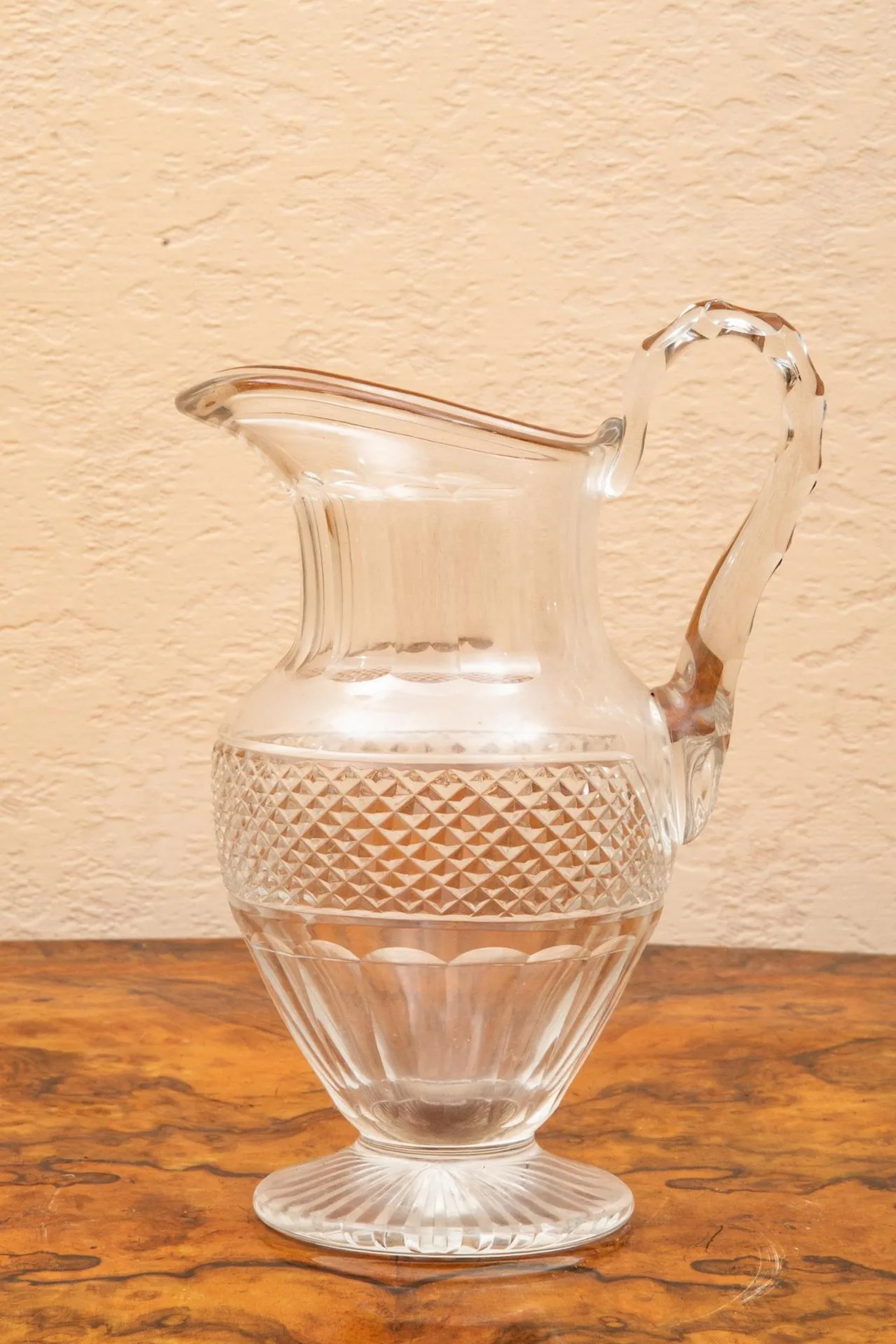 Cut crystal jug with diamond-point decoration - Lot 59