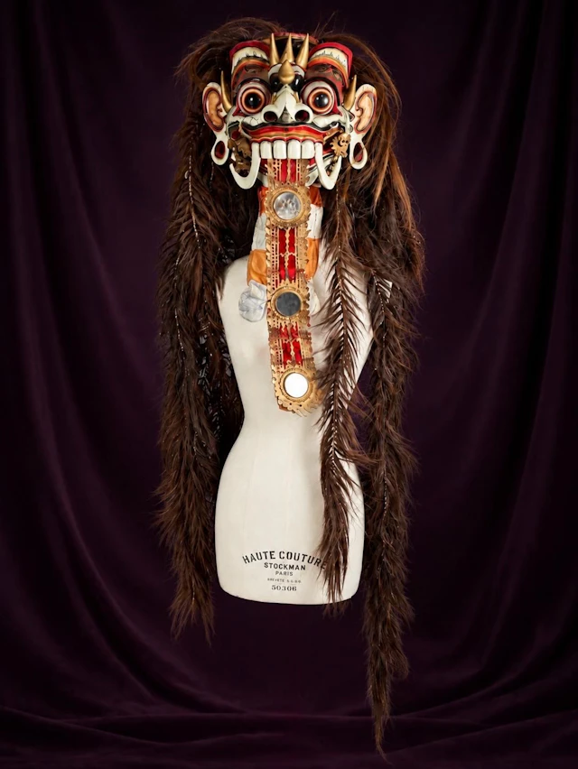 Balinese dance mask used in the Ramayana dance - Lot 279